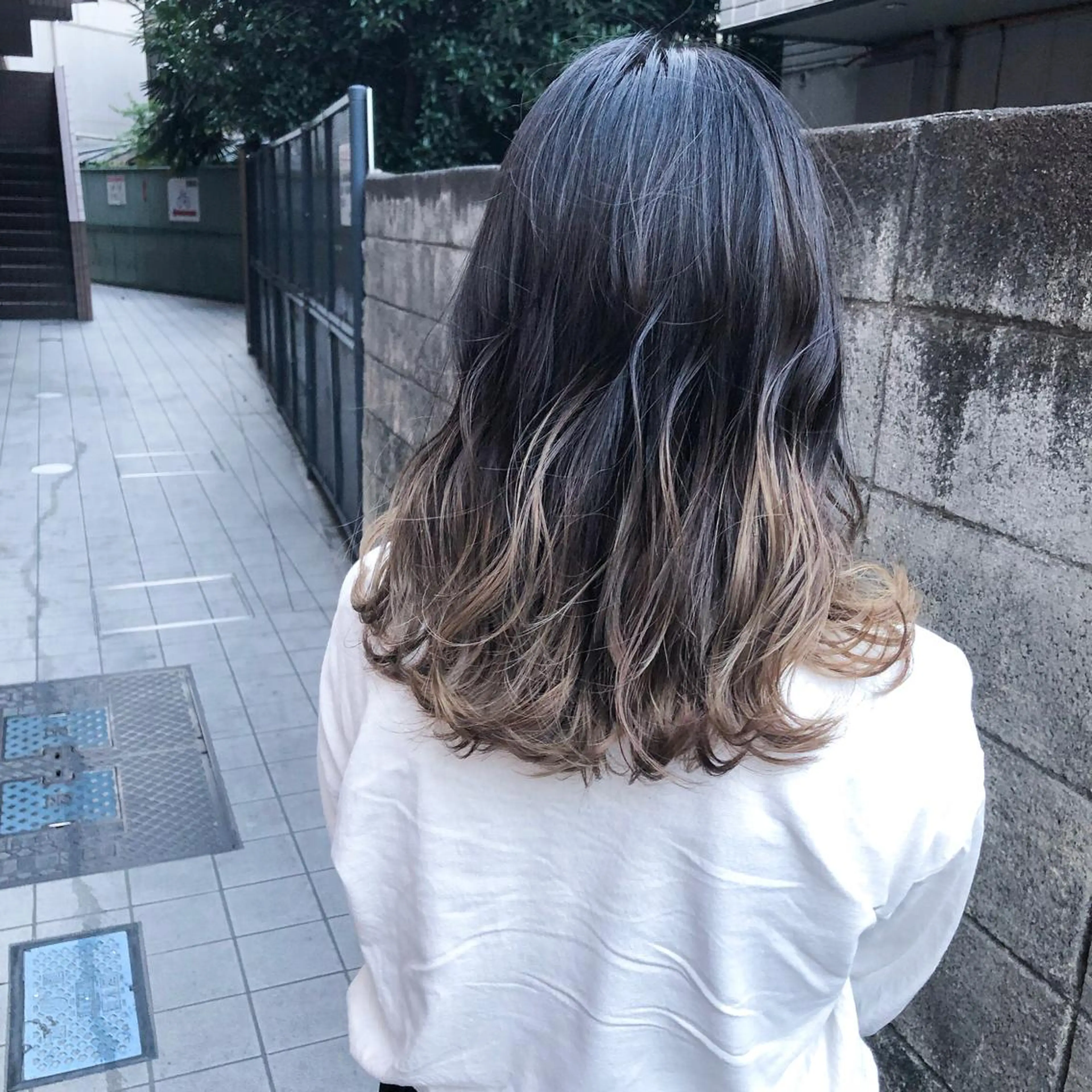 ミディアム カラー パーマ グラデーションカラー 髪質改善、エクステ 山口卓哉のヘアスタイル