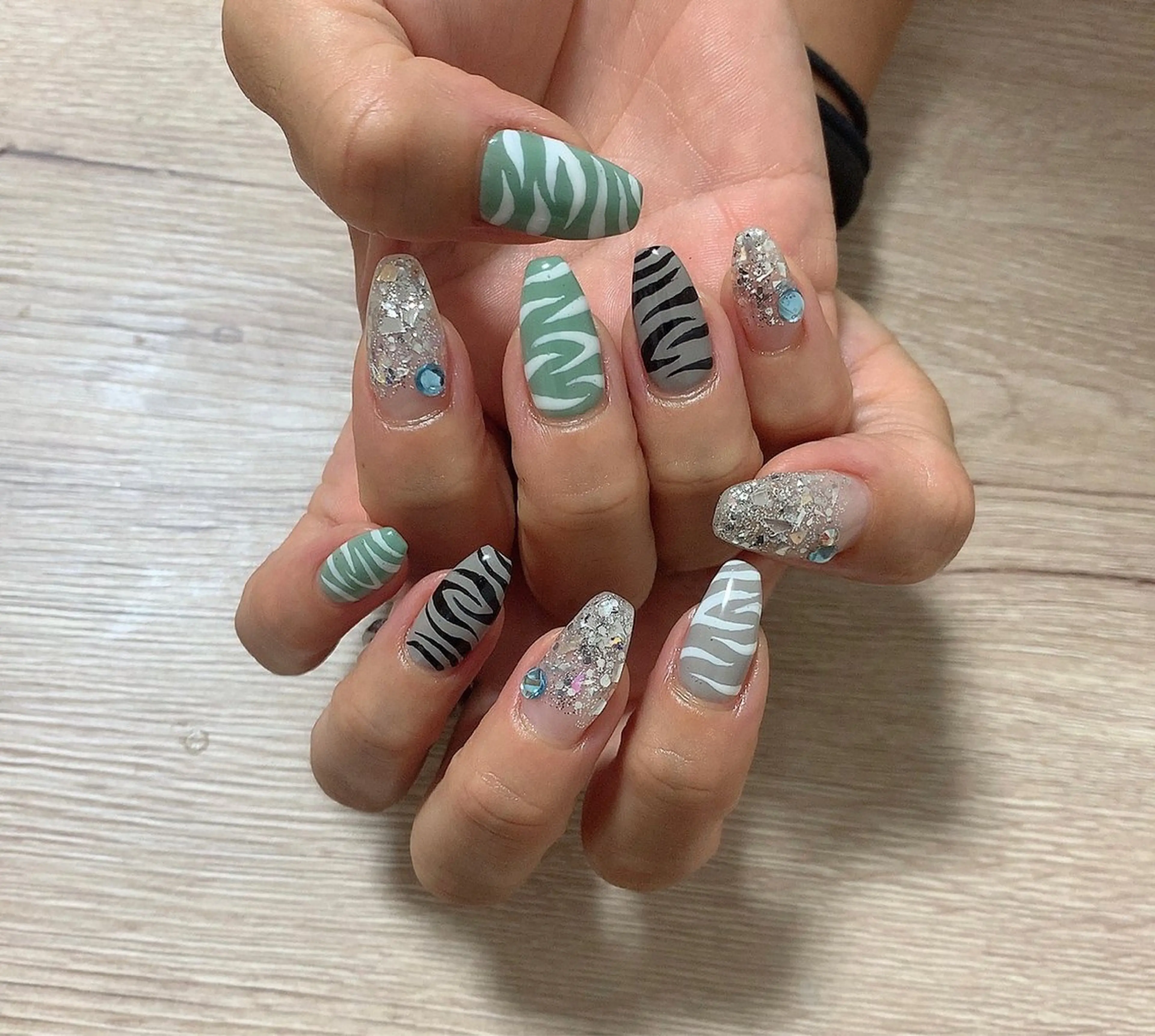 ネイル ハンドネイル MINAMI nailsのネイルデザイン