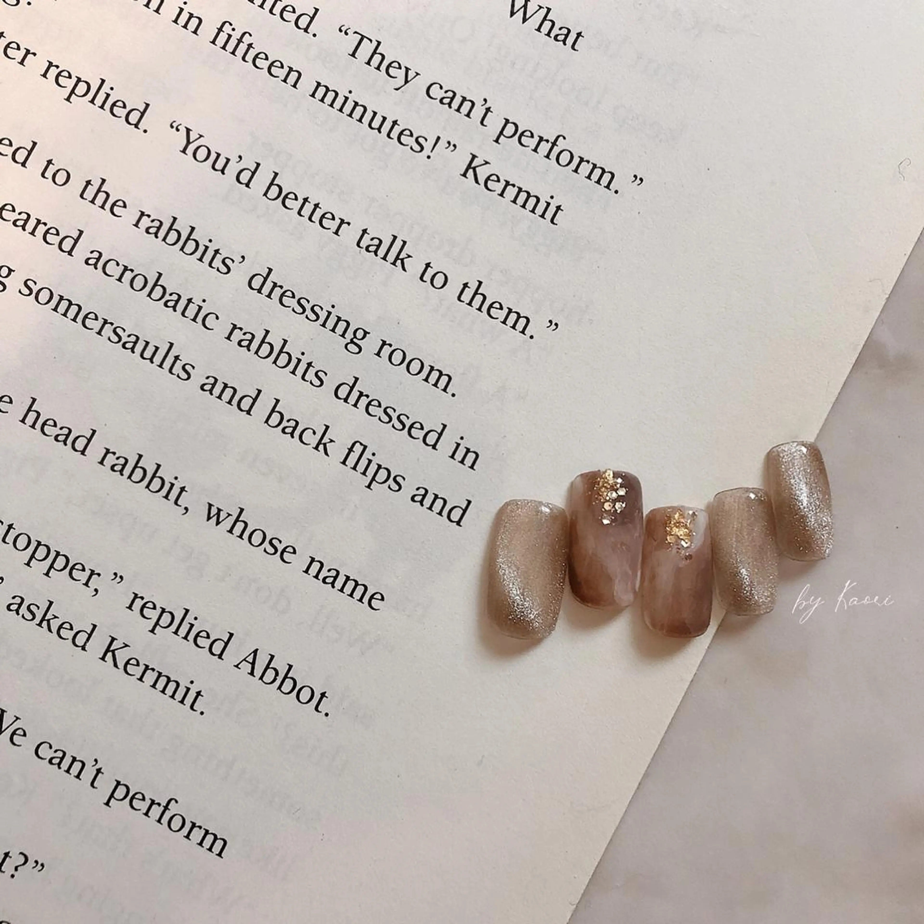 ネイル ブラウン カジュアル フットネイル フレンチネイル ジェルネイル ハンドネイル _Defi_ by Kaoriのネイルデザイン