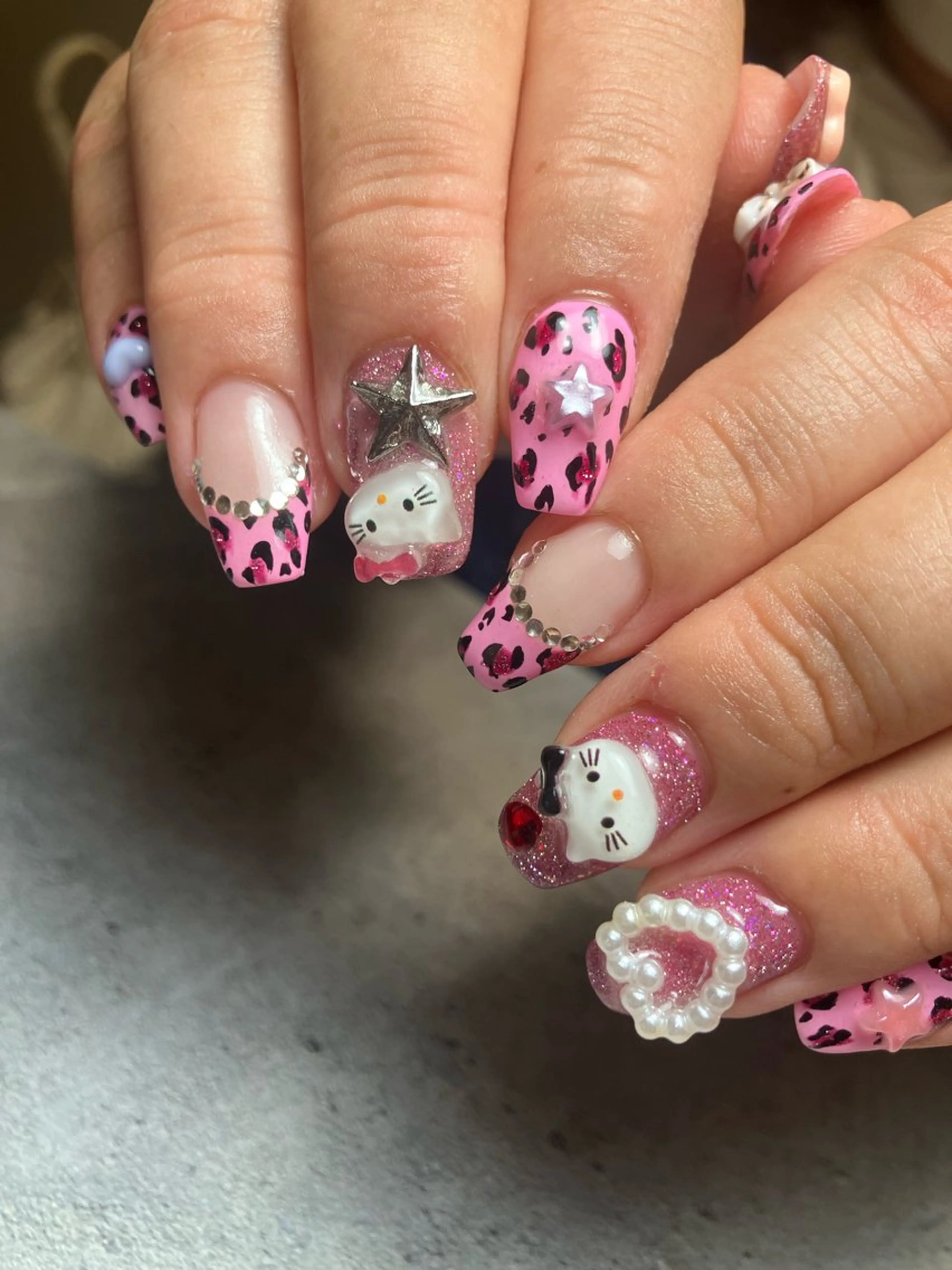 ネイル SUNNY NOEMIのネイルデザイン