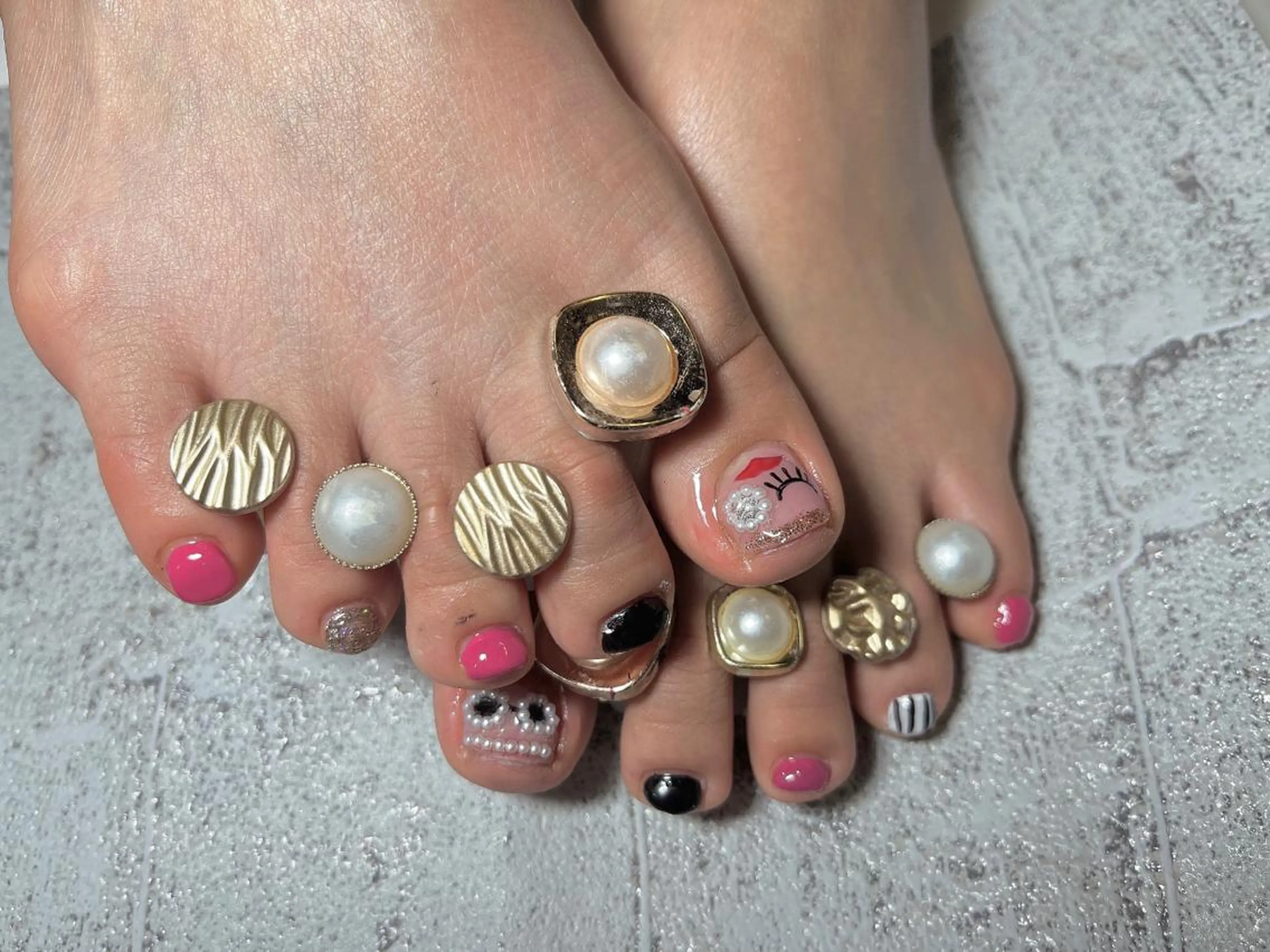 ネイル フットネイル ジェルネイル フットネイル Ruana Nailのネイルデザイン