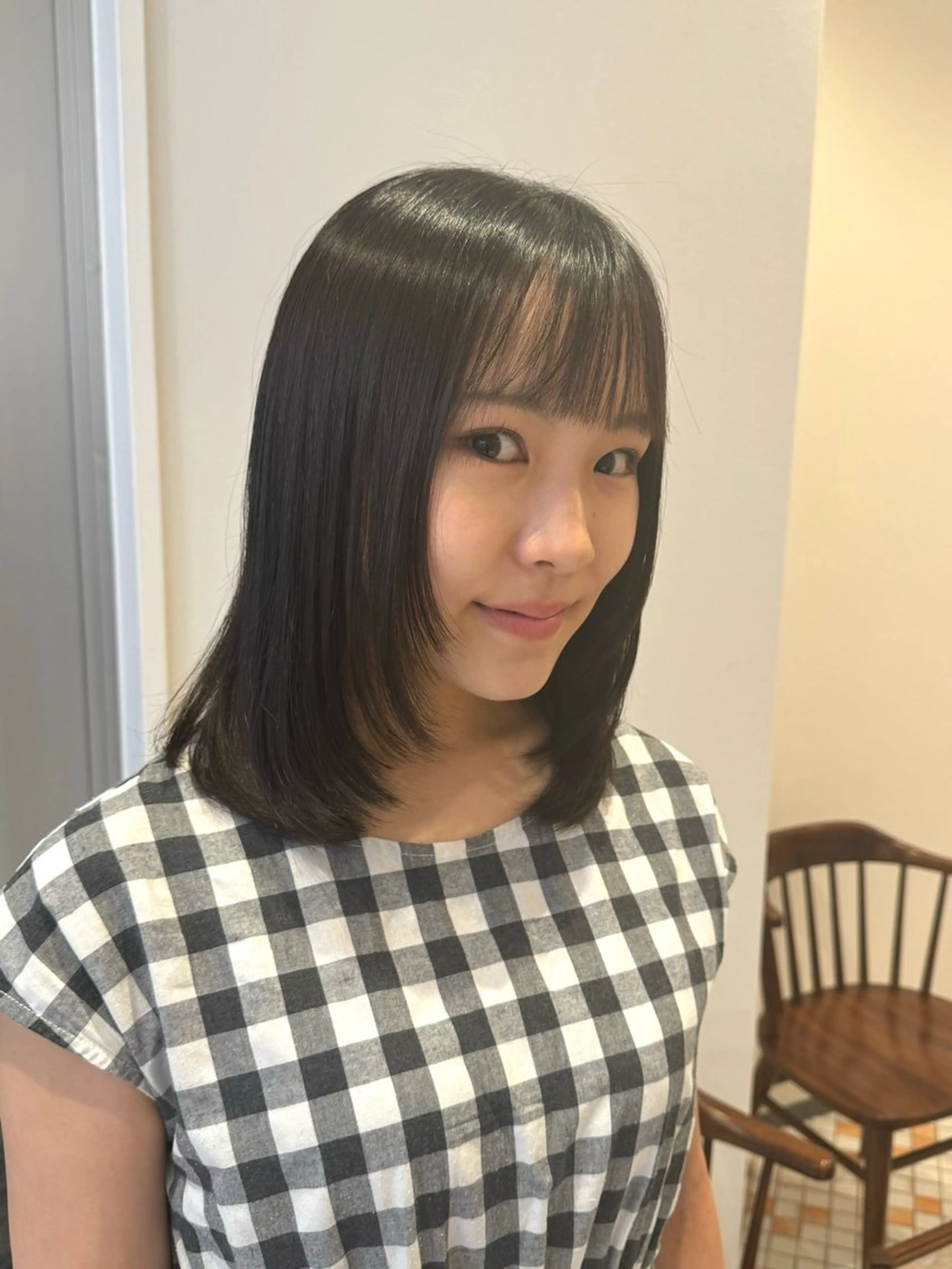 セミロング 顔周りカット レイヤーカット カット 岩城 由佳のヘアスタイル
