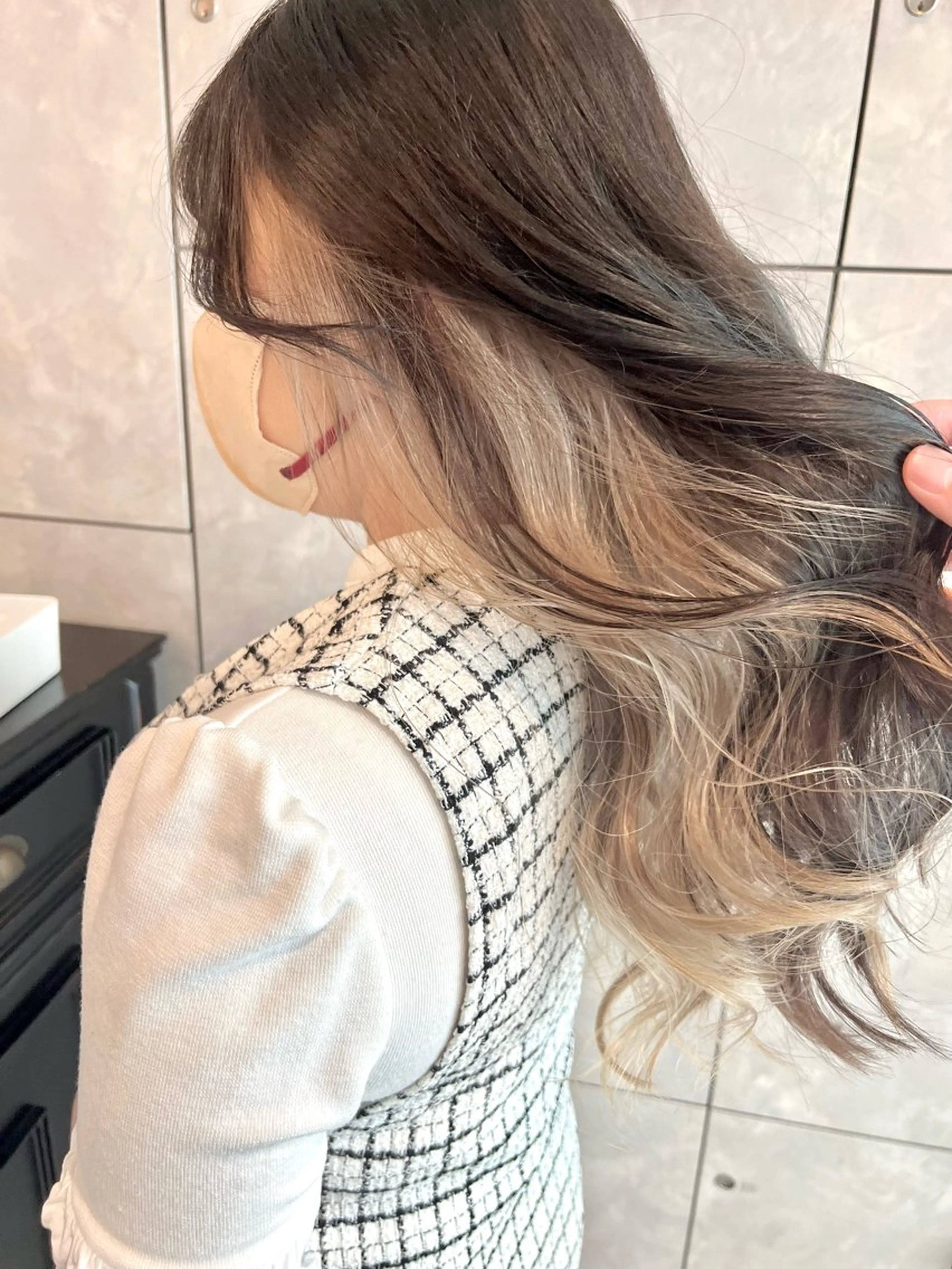 ロング カラー ヘアアレンジ ヘアカラー トリートメント ヘッドスパ ヘアセット 🌈インナーカラー ‘ショウマ’🌈のヘアスタイル