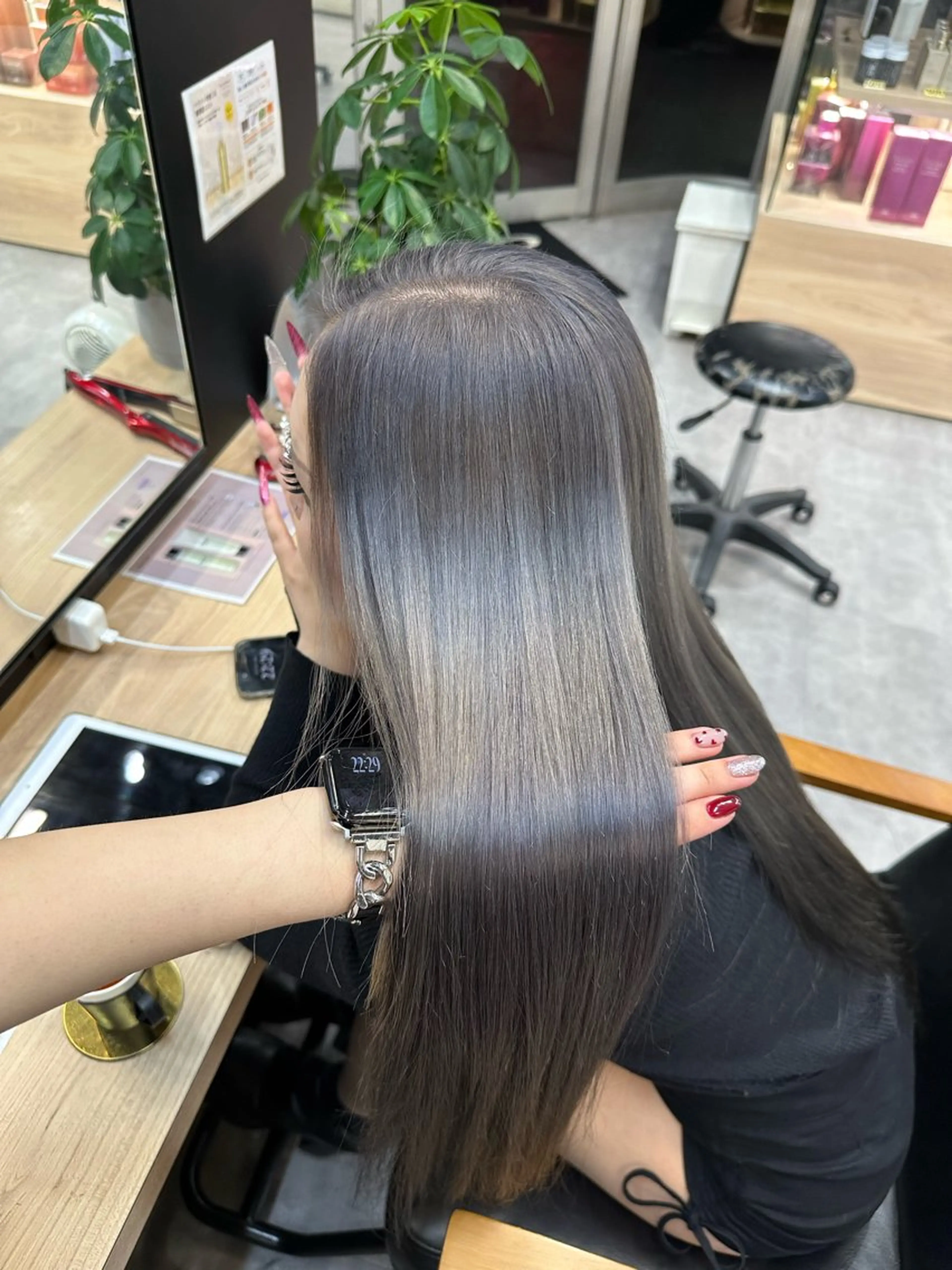 ロング ヘアカラー riko🎀 giinii横浜🧞のヘアスタイル