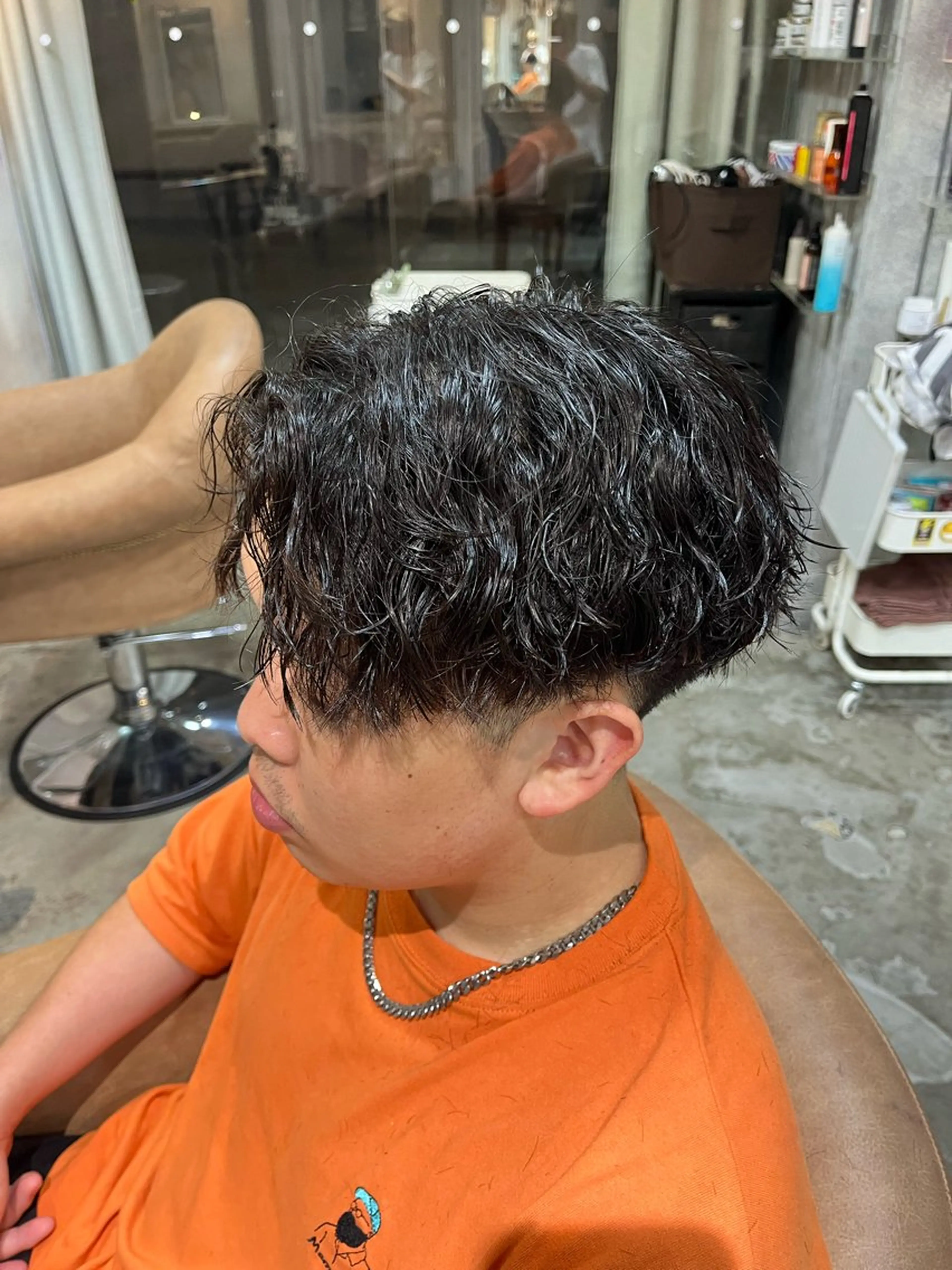 ミディアム パーマ 秋葉 玲唯のヘアスタイル