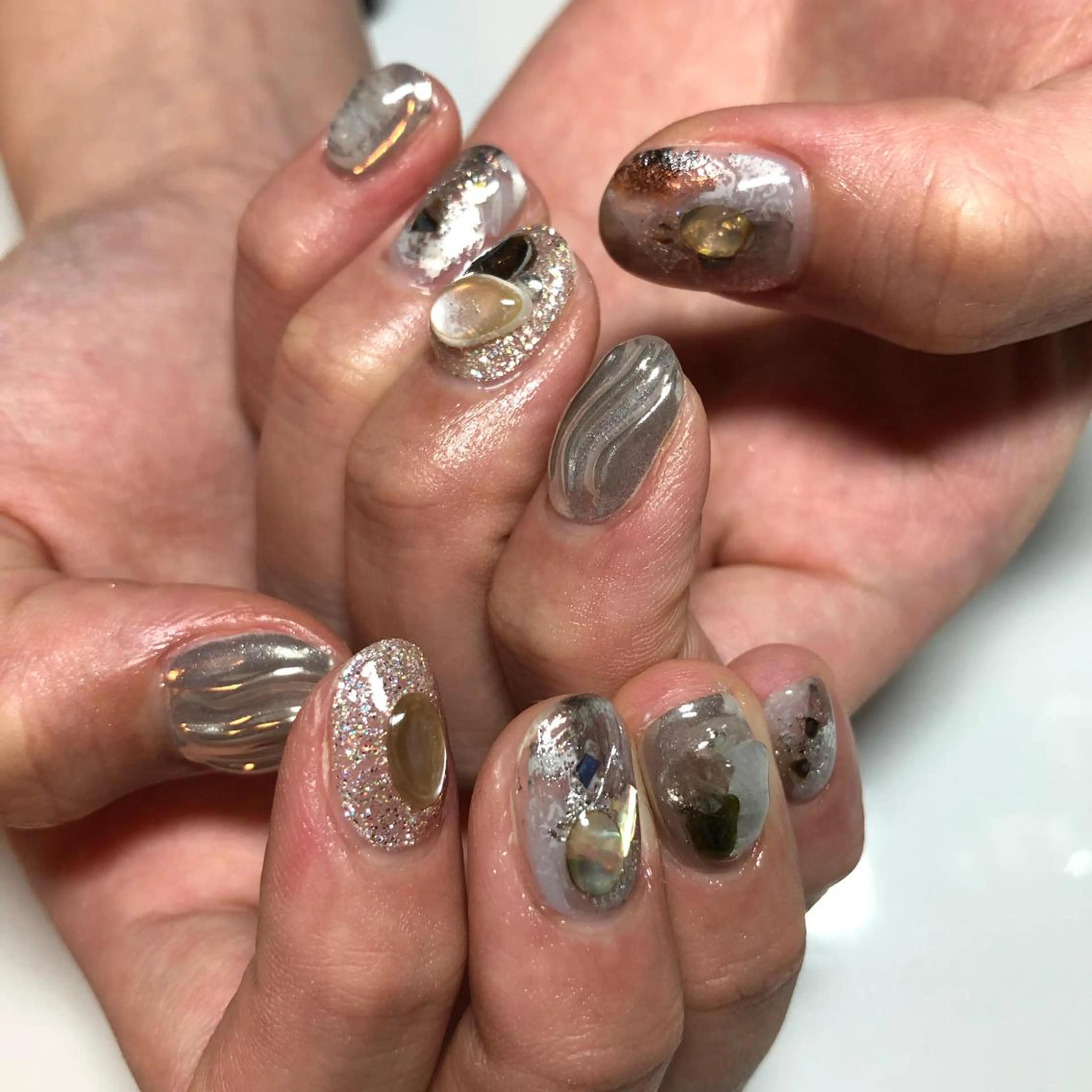 ネイル ニュアンスネイル シルバー 米田 律子のネイルデザイン