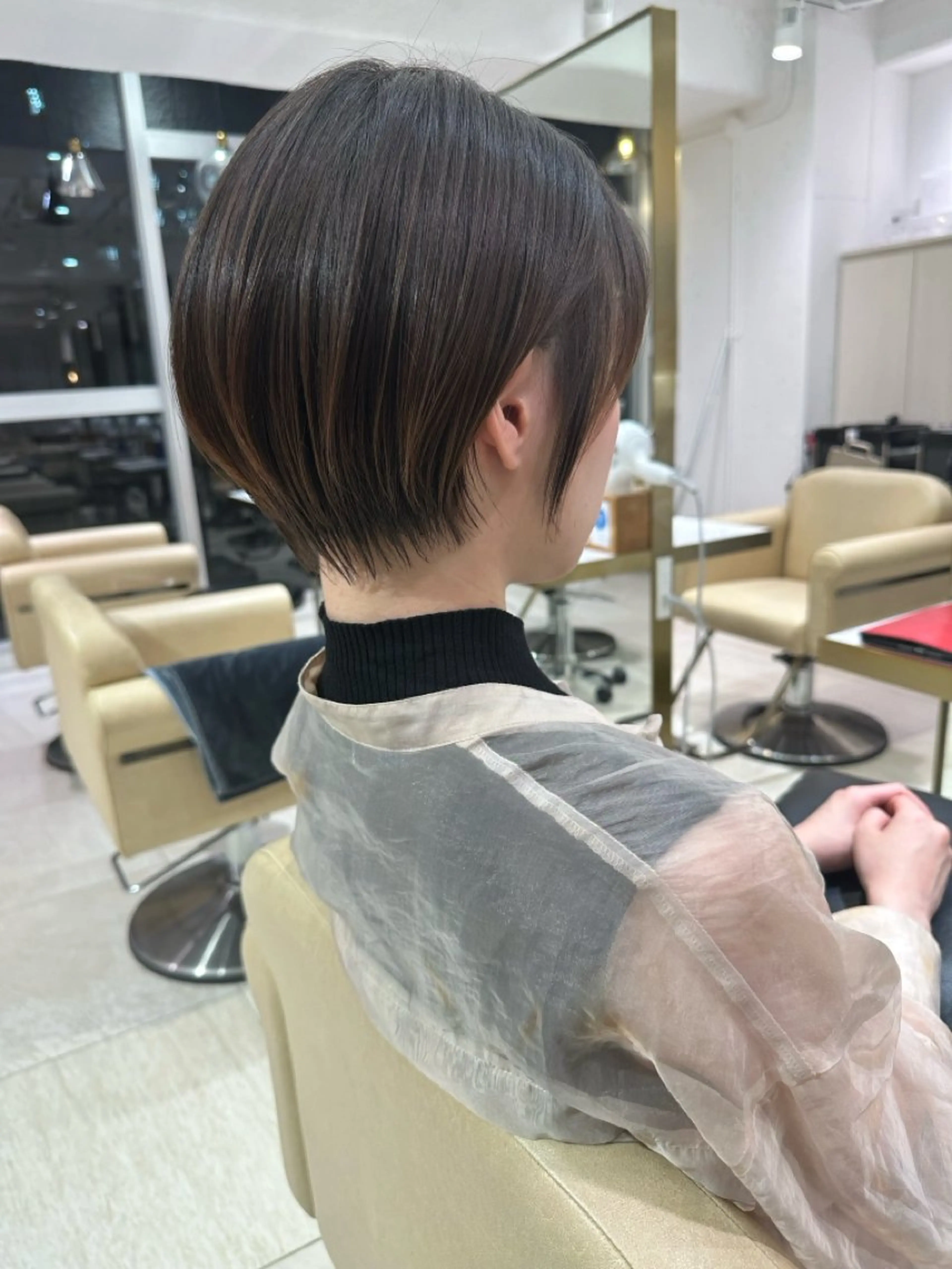 ショート レイヤー/ショート/ 山見陽のヘアスタイル