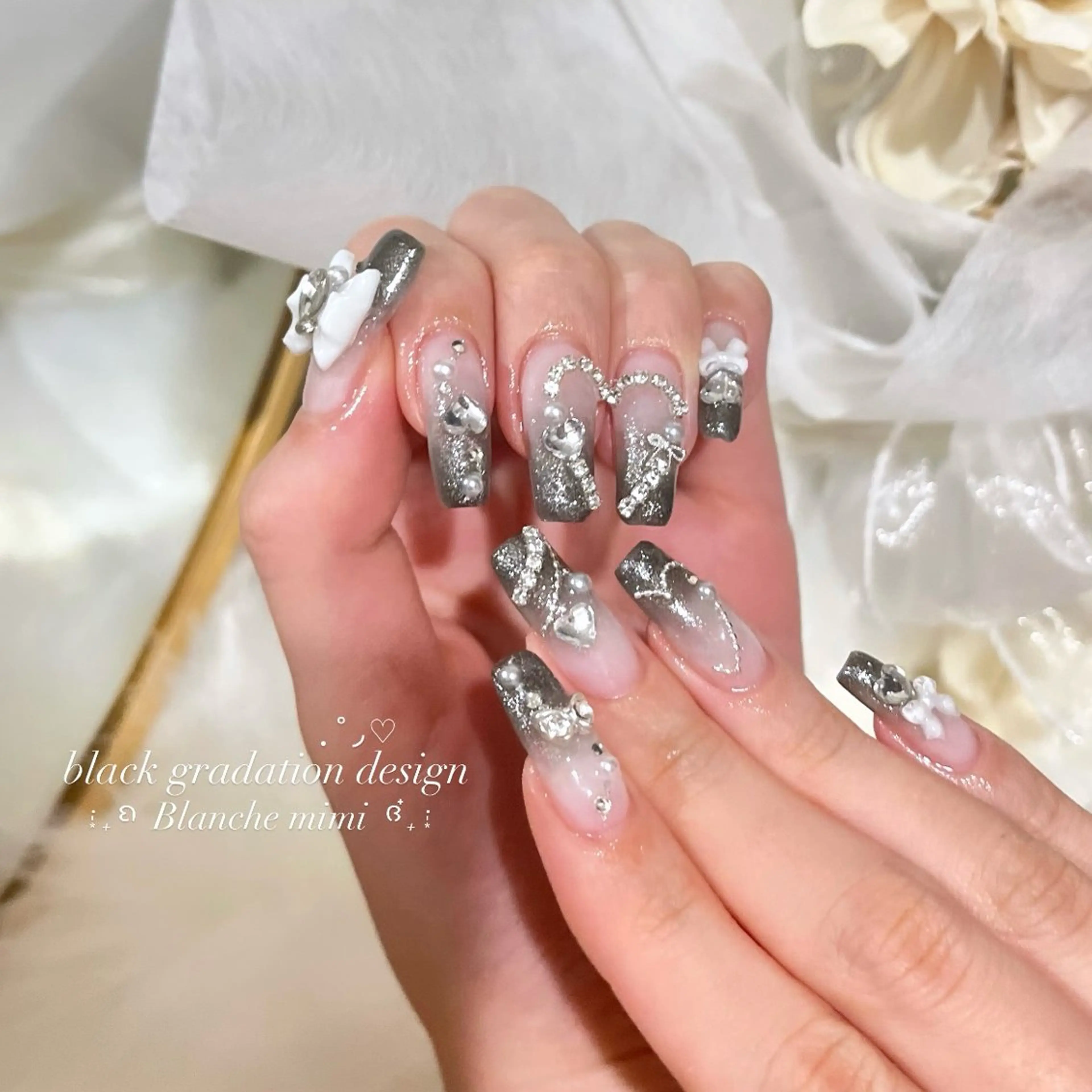 ネイル ハンドネイル Blanche mimi.u_aのネイルデザイン