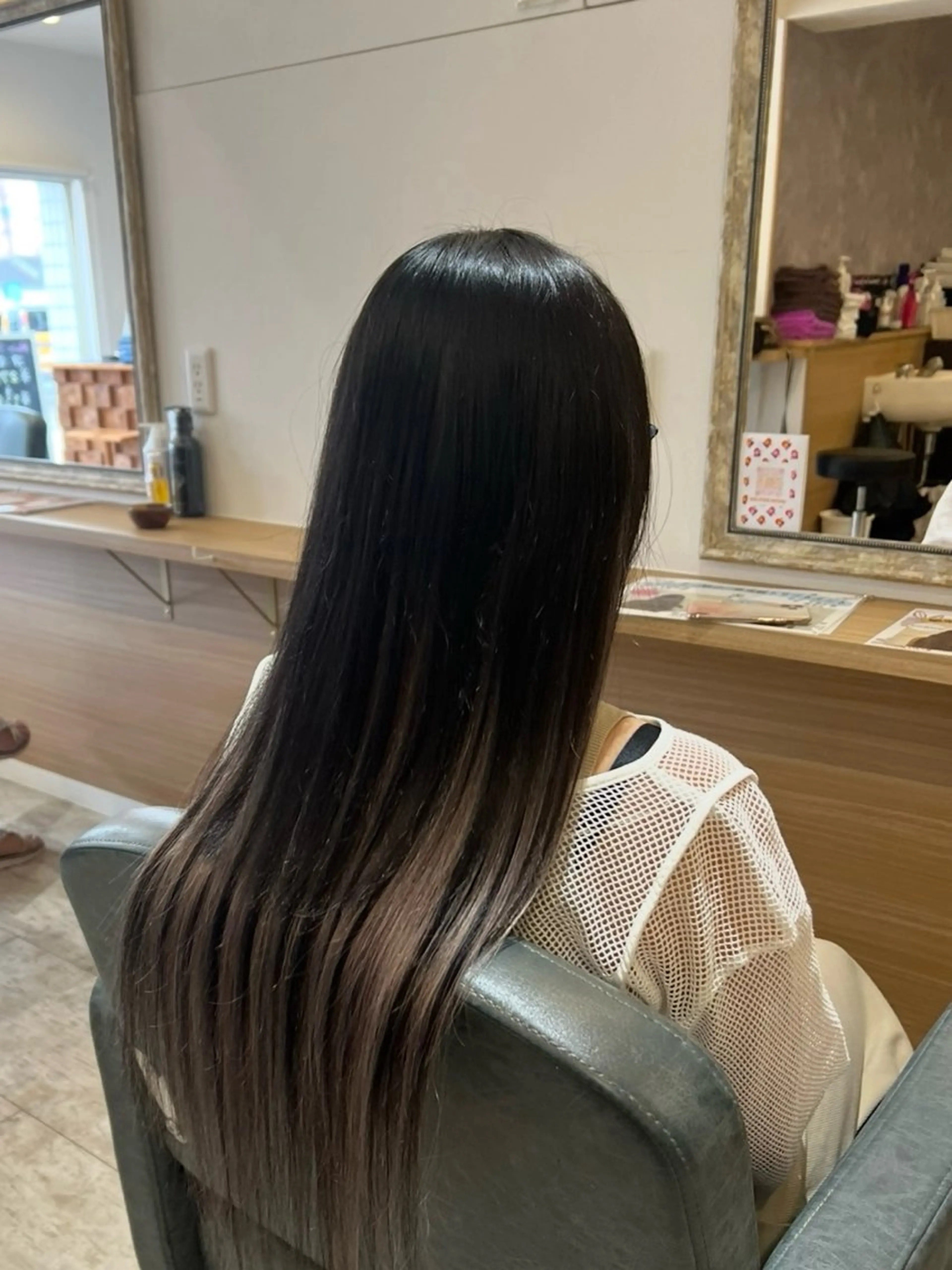 ロング エクステ 髪質改善 エクステ マテリアル 中央駅店のヘアスタイル