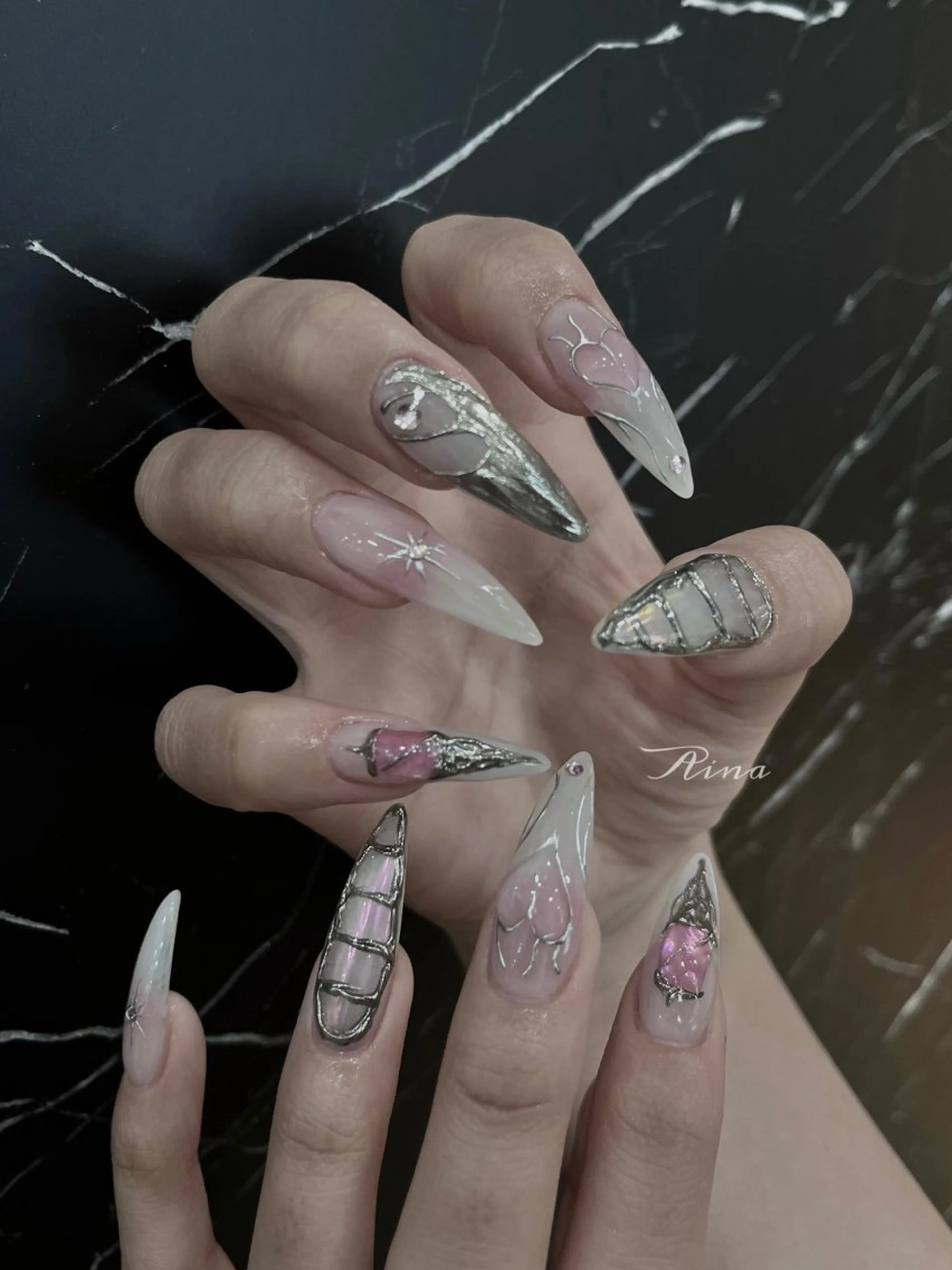 ネイル アートネイル ピンク ハンドネイル moca心斎橋店 Aina🐈‍⬛🤍のネイルデザイン