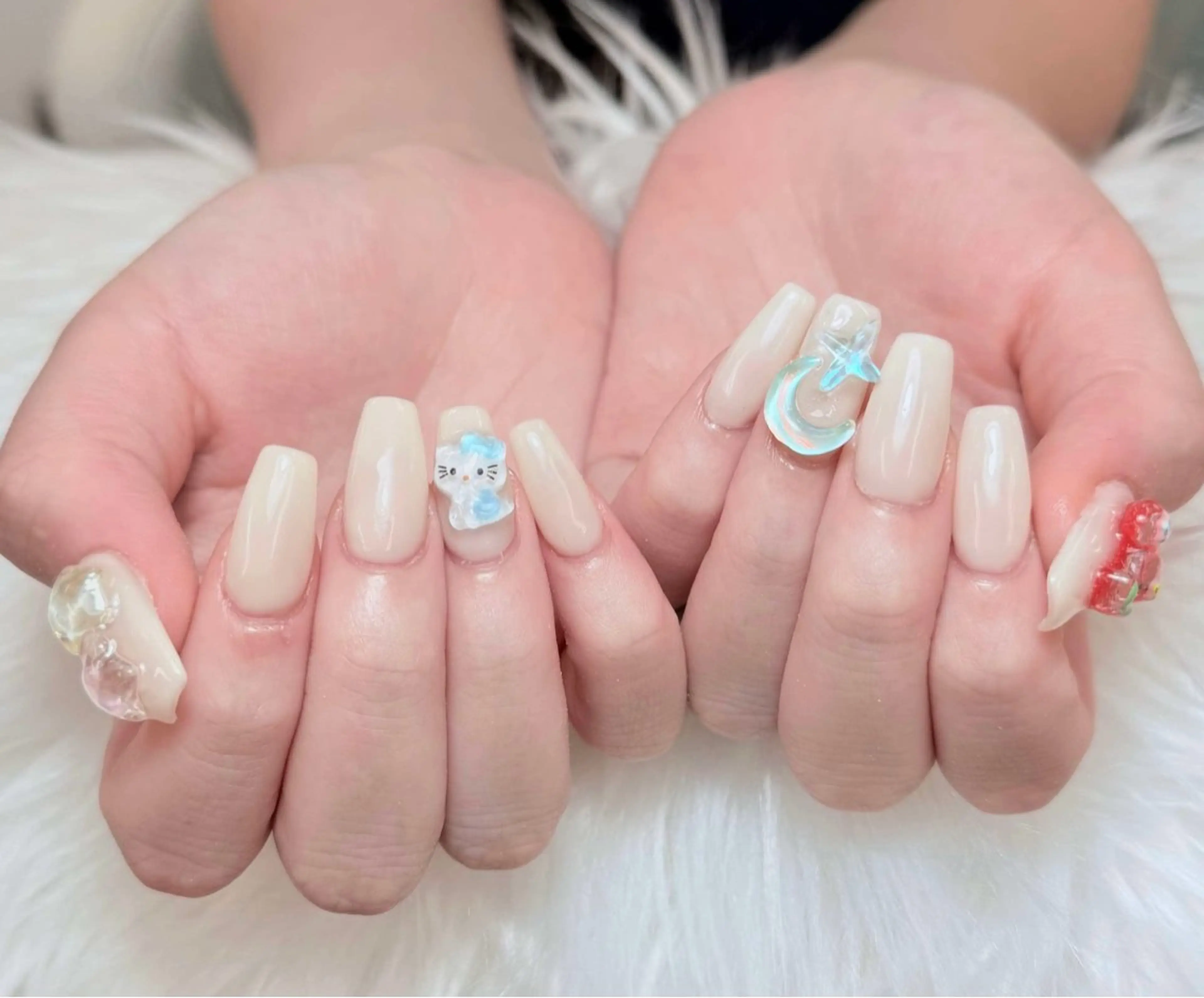 ネイル チークネイル 長さ出し フットネイル マグネットネイル 持ち込み ハンドネイル ANH NAIL ゴテゴテ専門店💎のネイルデザイン