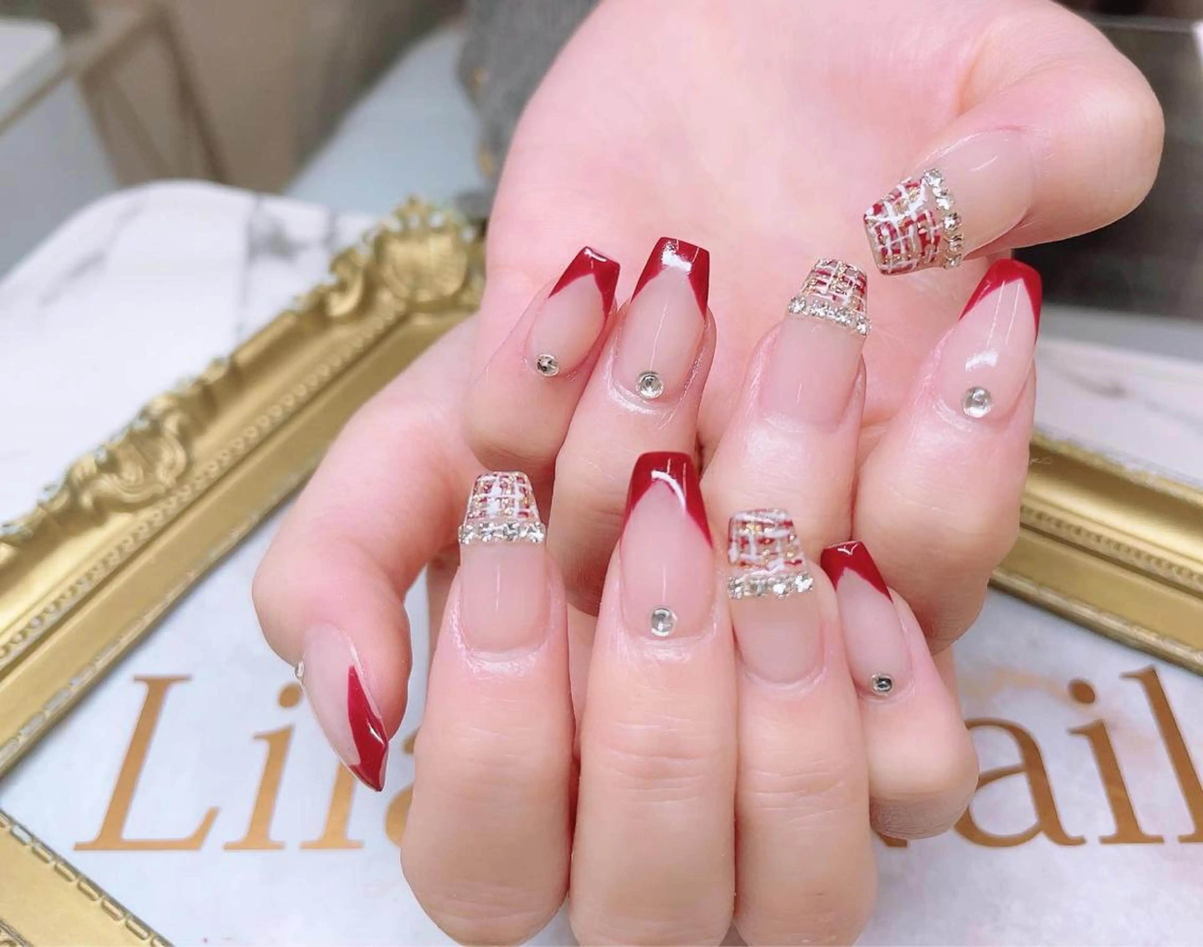 ネイル ボルドー フレンチネイル ジェルネイル グラデーション ハードジェル Lilas Nailのネイルデザイン
