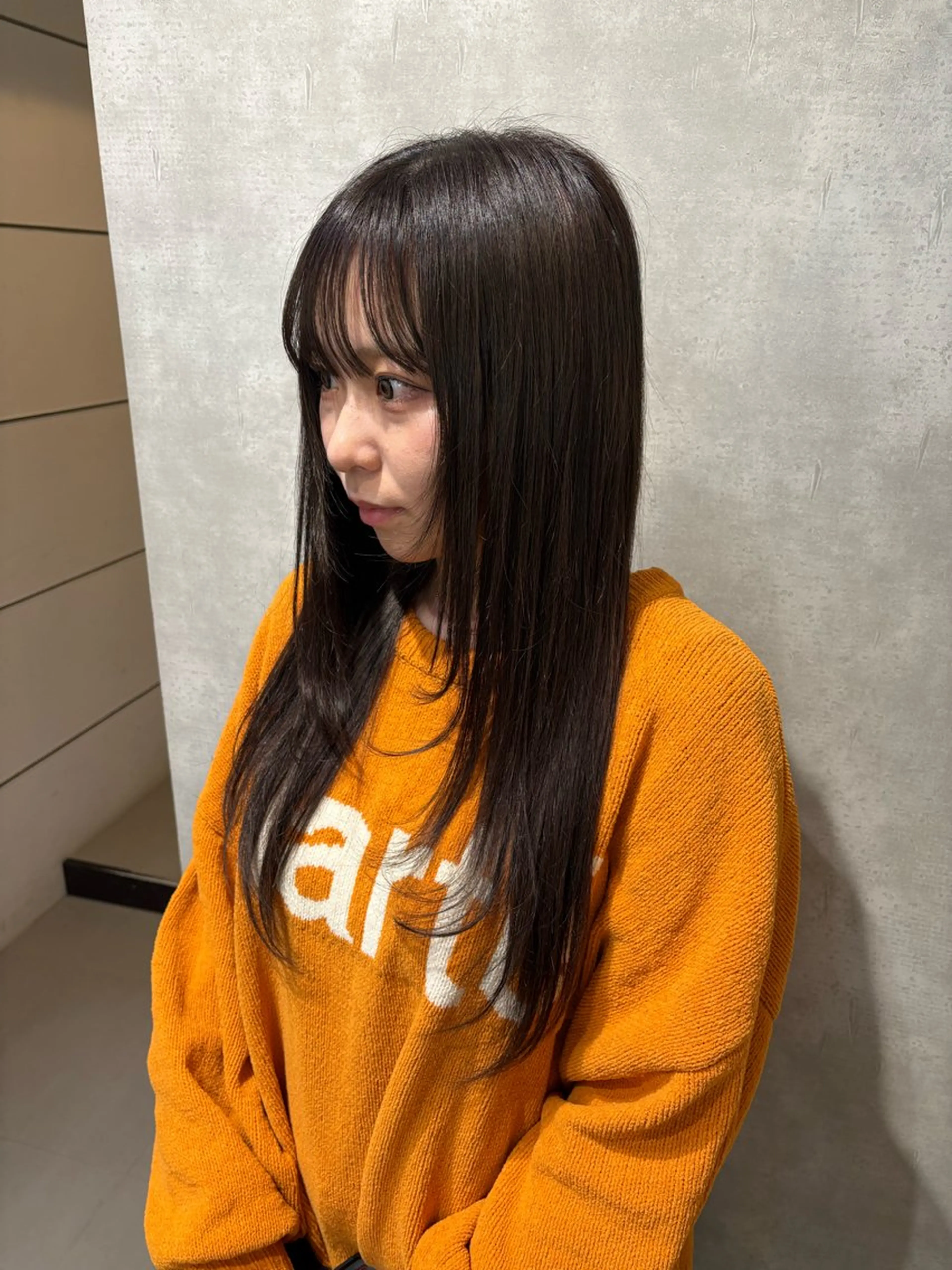 ロング ボブ 顔まわりレイヤー 顔周りカット レイヤーカット ロング エクステ chic  有山 美瑠のヘアスタイル