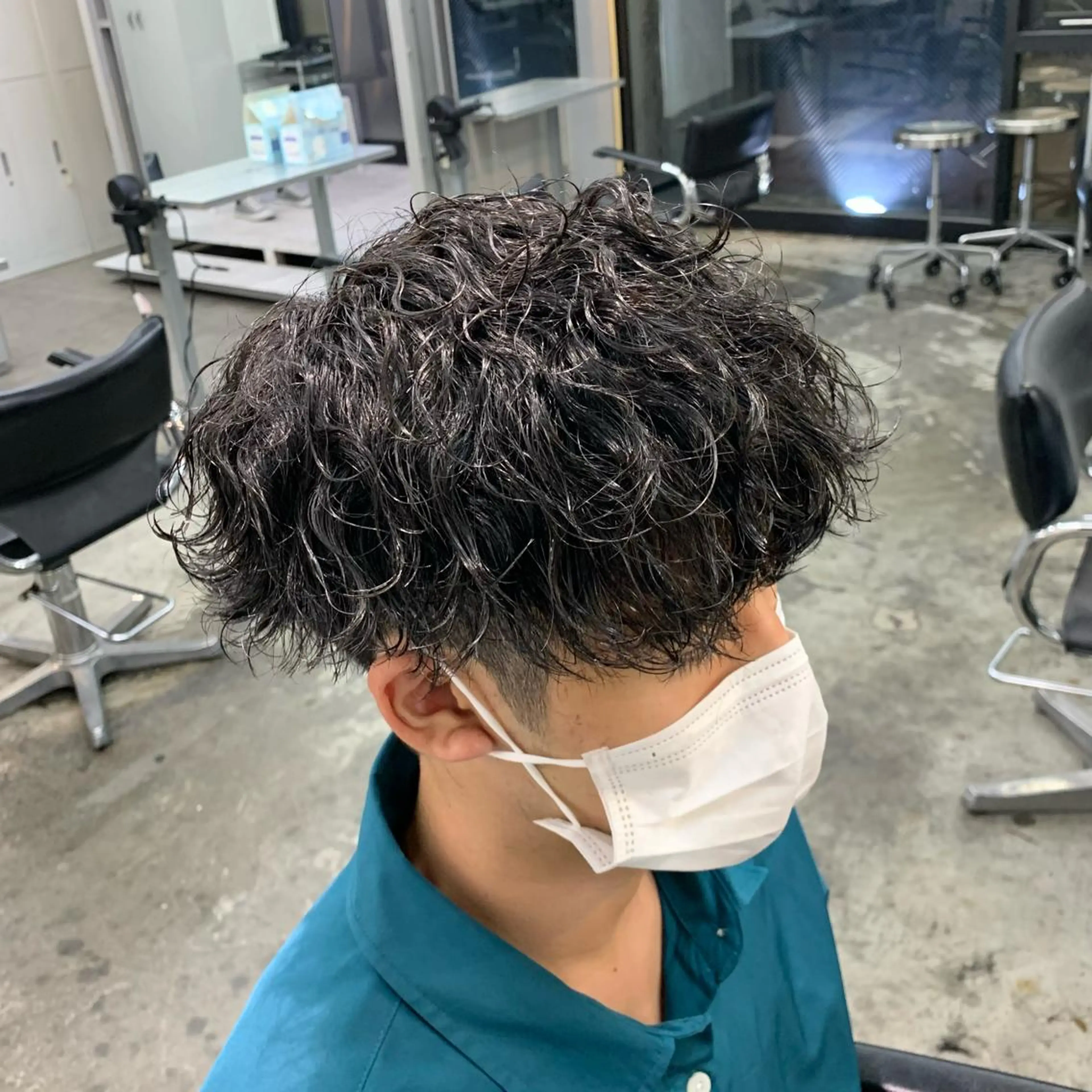 ショート パーマ メンズ メンズパーマ 波巻きパーマ カット パーマ メンズ特化美容師/ 藤戸 椋のヘアスタイル