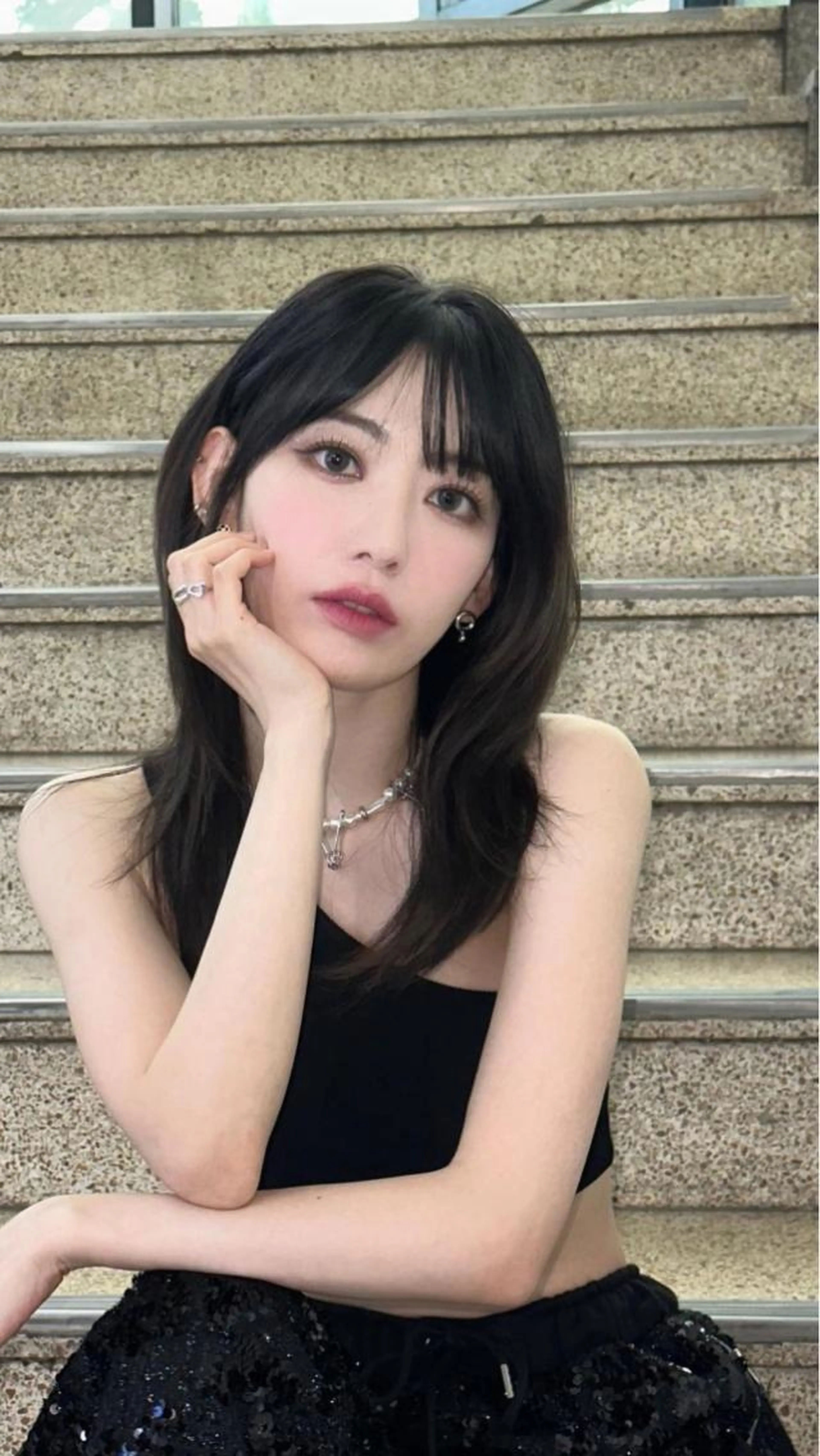 【ワンカラー】韓国風ダークグレージュorブルーブラック🖤の写真