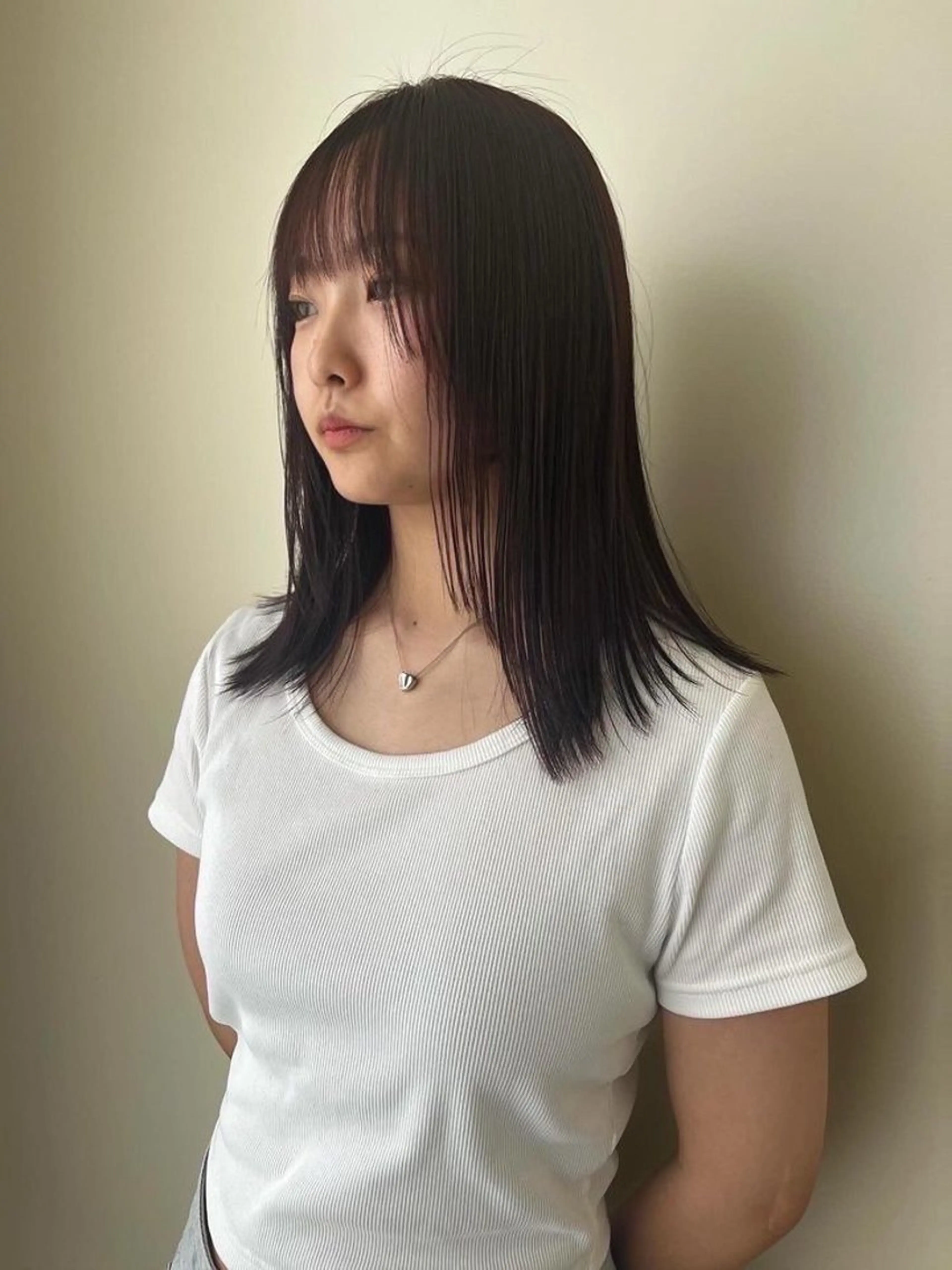 ミディアム カラー ボルドーカラー 透明感カラー レッドカラー カットモデル/ 髪質改善/みわのヘアスタイル