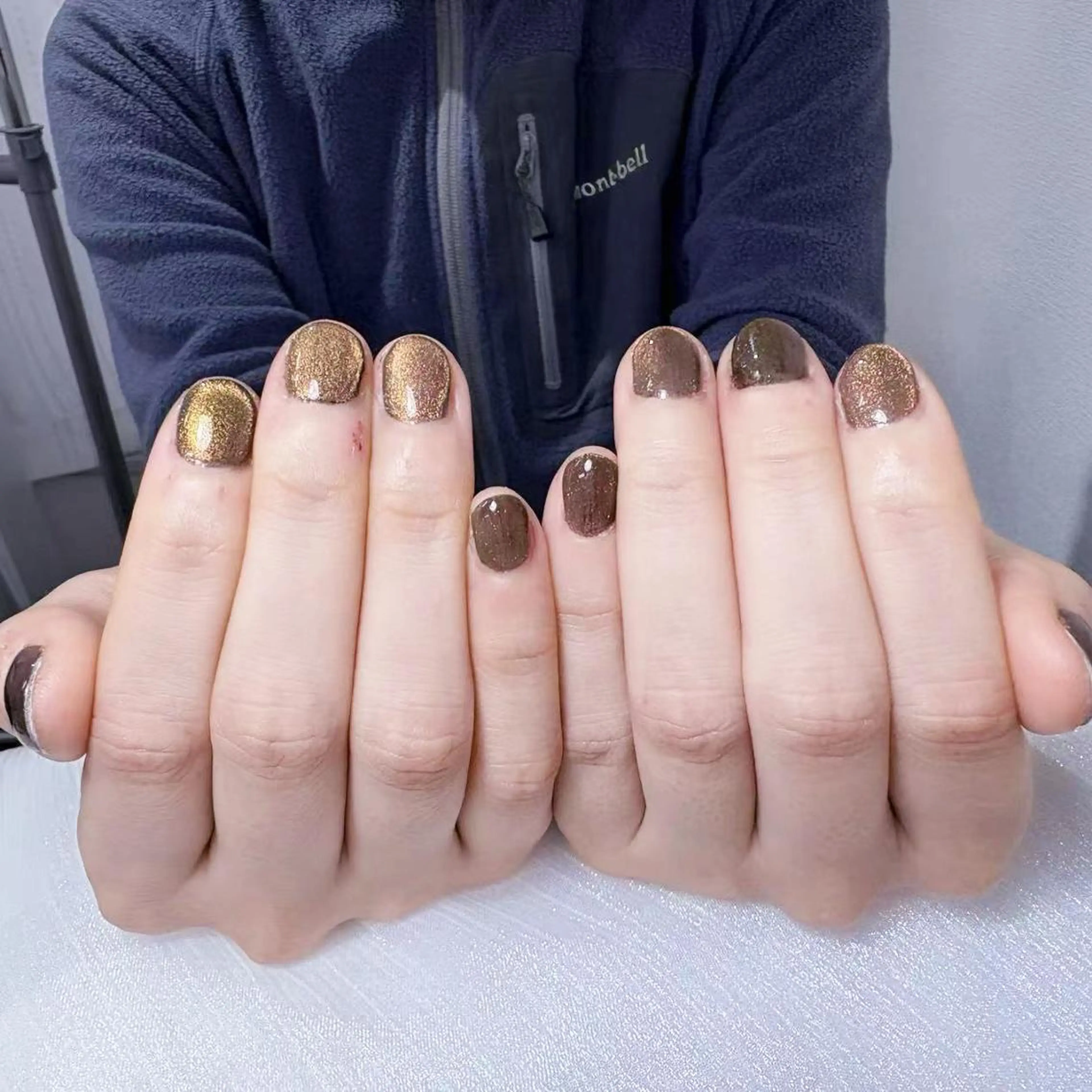 ネイル アートネイル オーロラネイル ガーリー キラキラネイル 韓国ネイル ハンドネイル Leah 💅のネイルデザイン