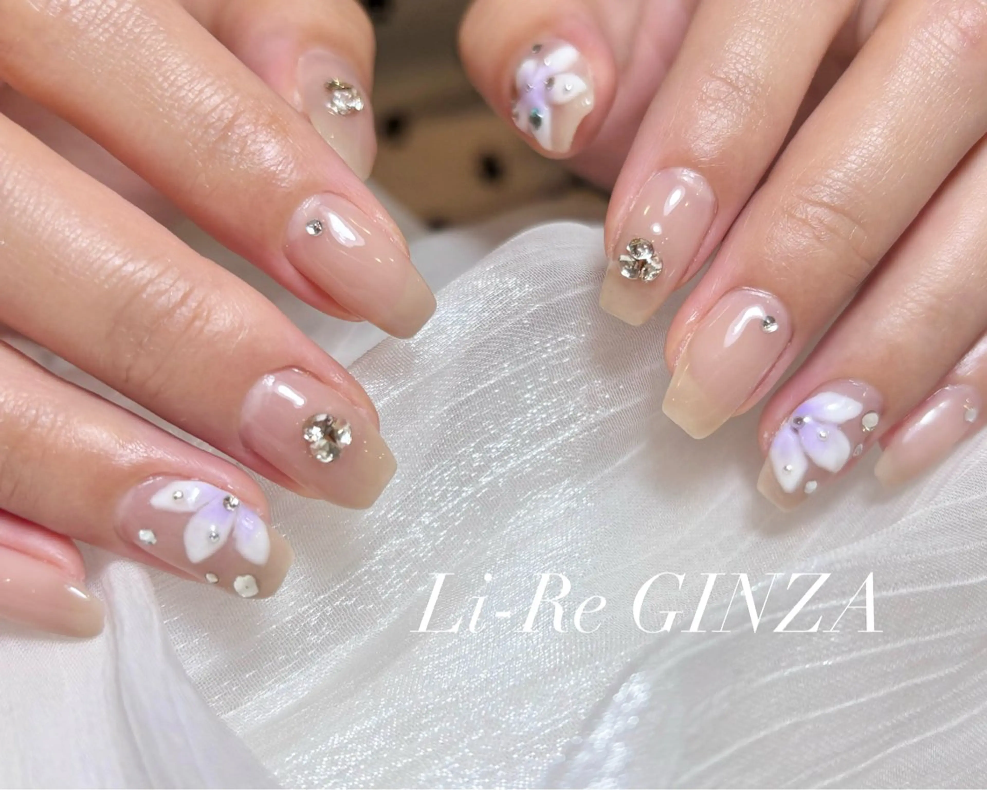 ネイル フラワーネイル ぷっくりネイル ハンドネイル Li-Re GINZAのネイルデザイン