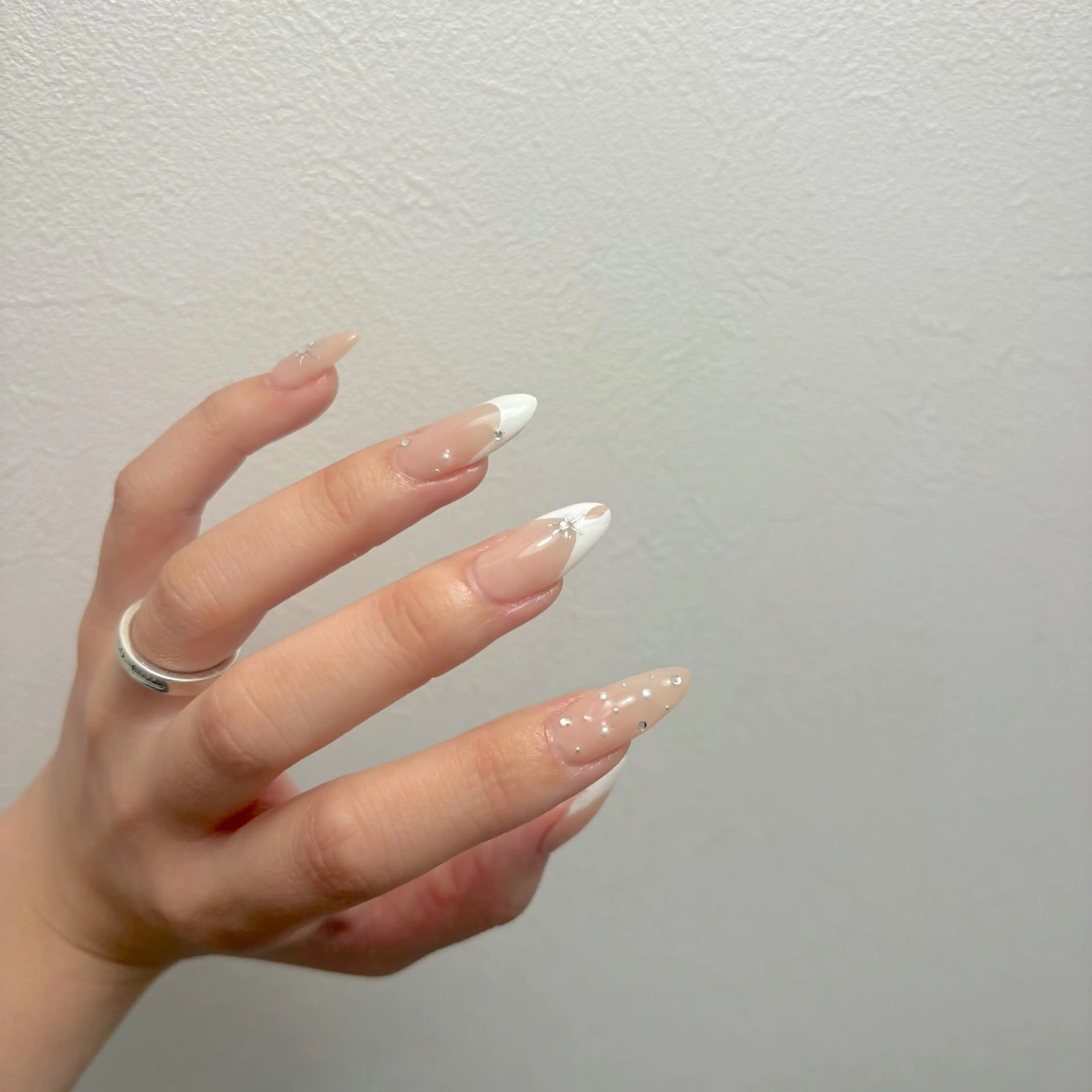 ネイル フレンチネイル ミラーネイル ストーンネイル ハンドネイル Nail Salon noiのネイルデザイン