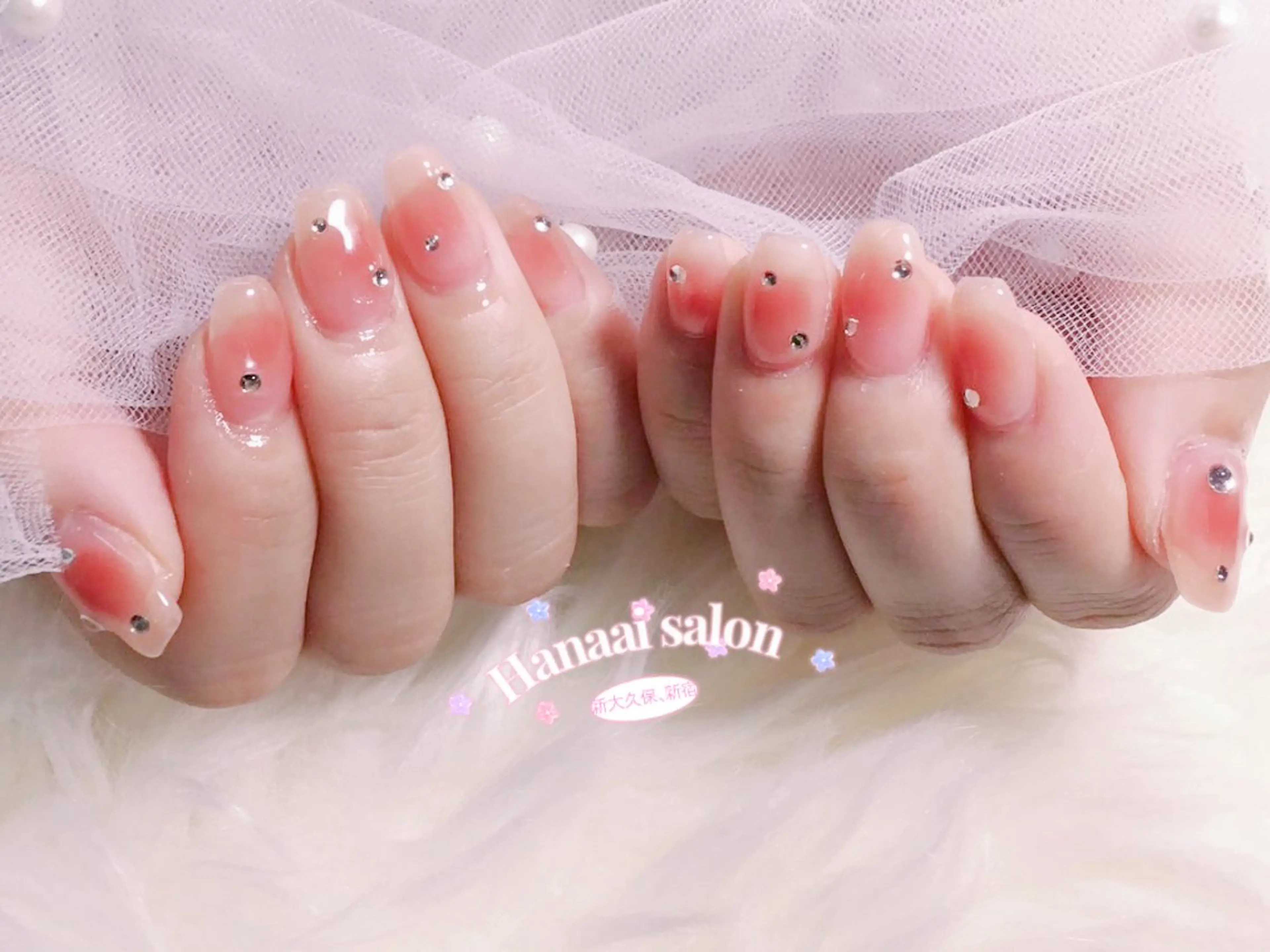 ミディアム Hanaai Salon新宿店のネイルデザイン