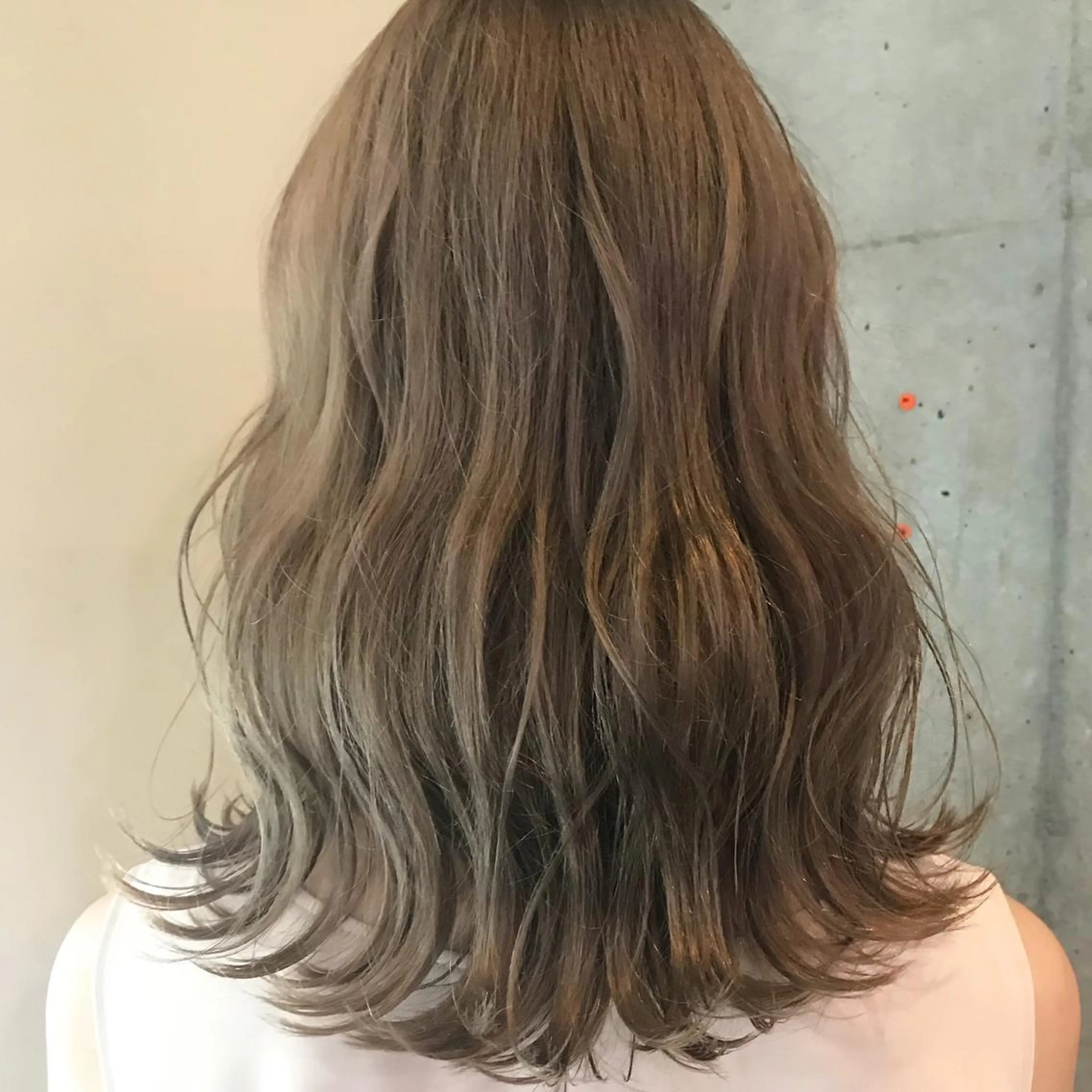 セミロング ヘアカラー トリートメント 北千住でカラーNo1 高橋優輔のヘアスタイル