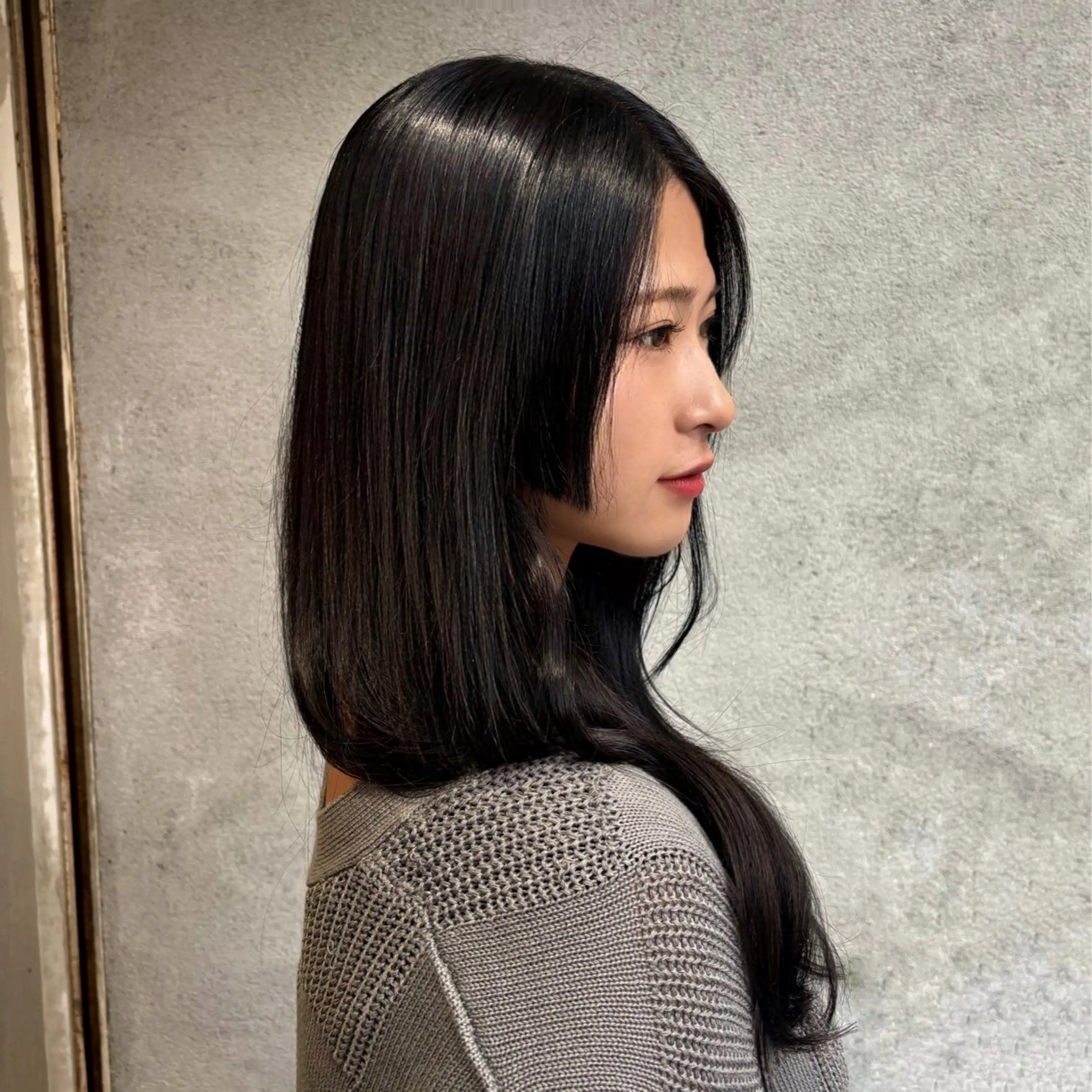 ロング カット ゆうめ 透明感カラー /韓国風レイヤーのヘアスタイル