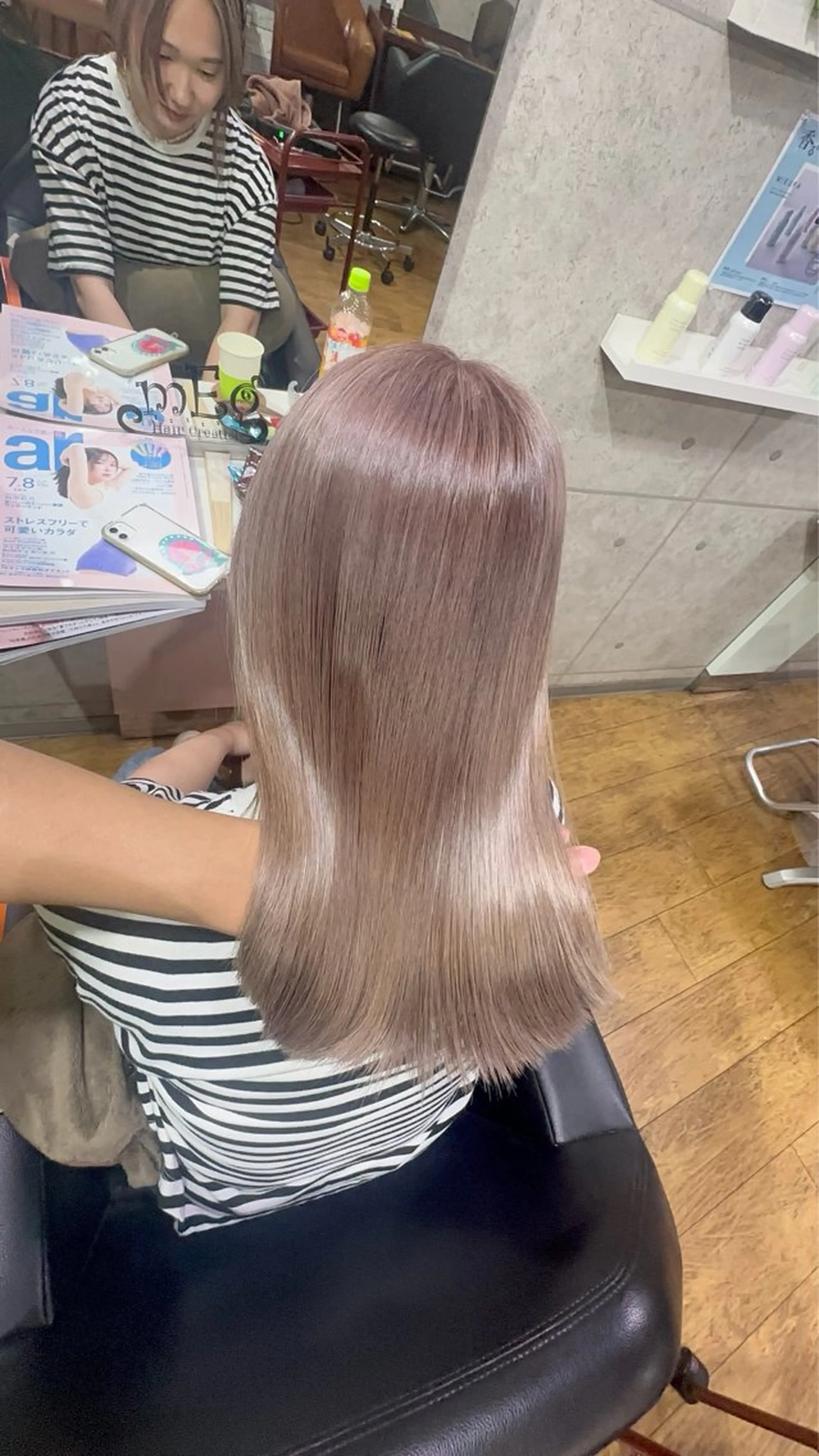 セミロング カラー 失敗しないブリーチ× 艶ハイトーン/アトムのヘアスタイル