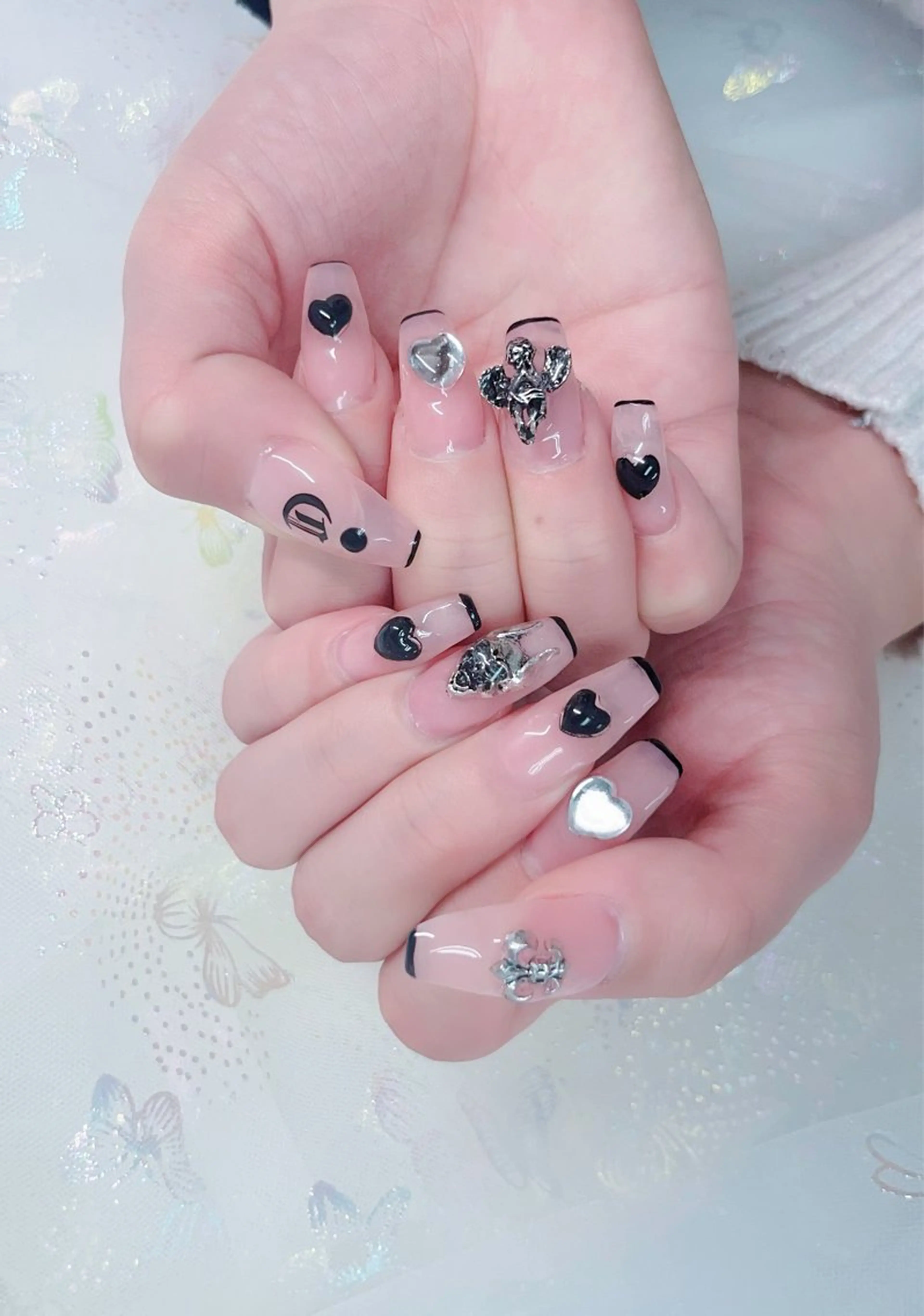 ネイル パーツ全部¥110 サロンミミのネイルデザイン