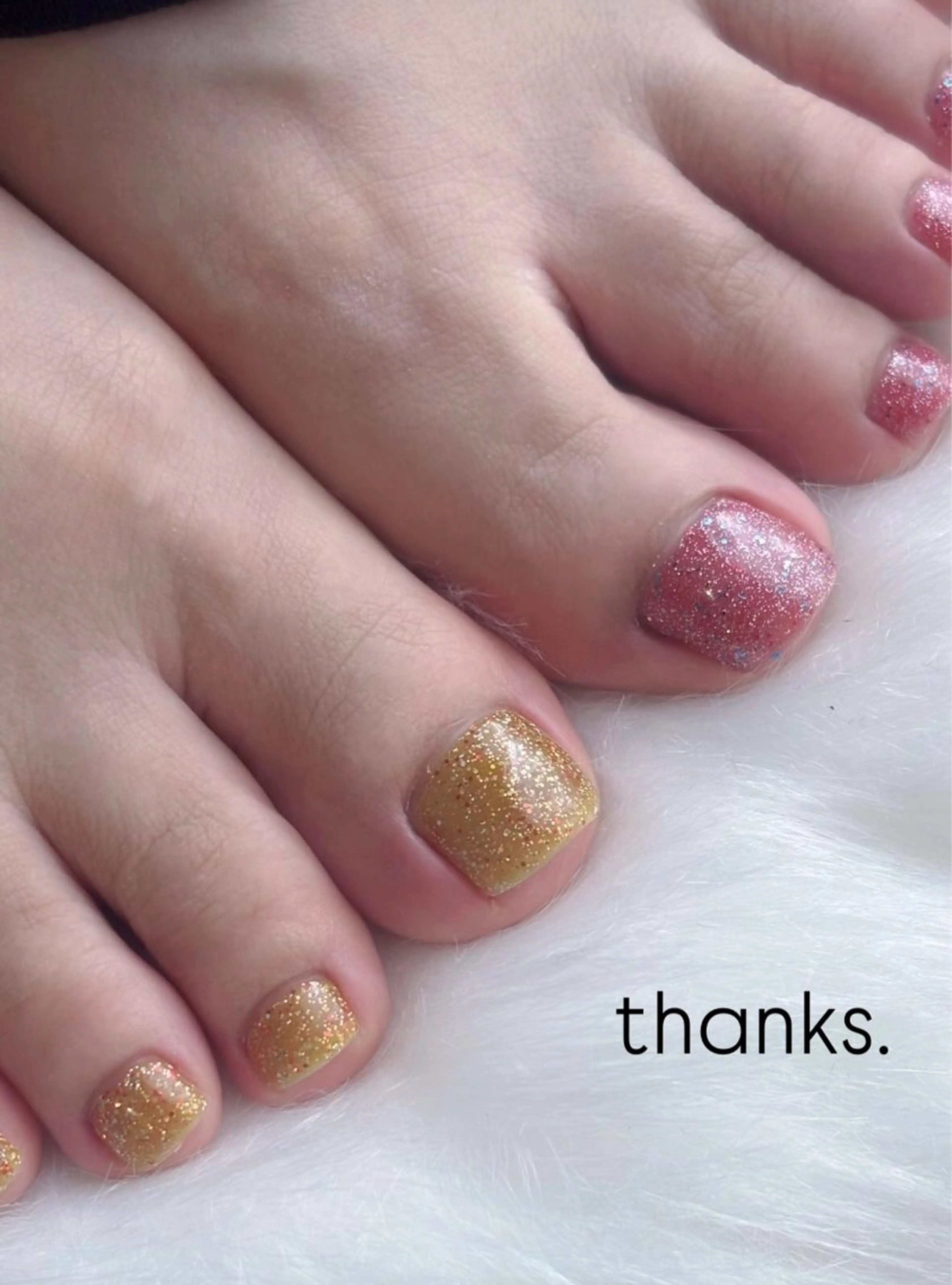 ネイル フットネイル フットネイル .8 HAREのネイルデザイン