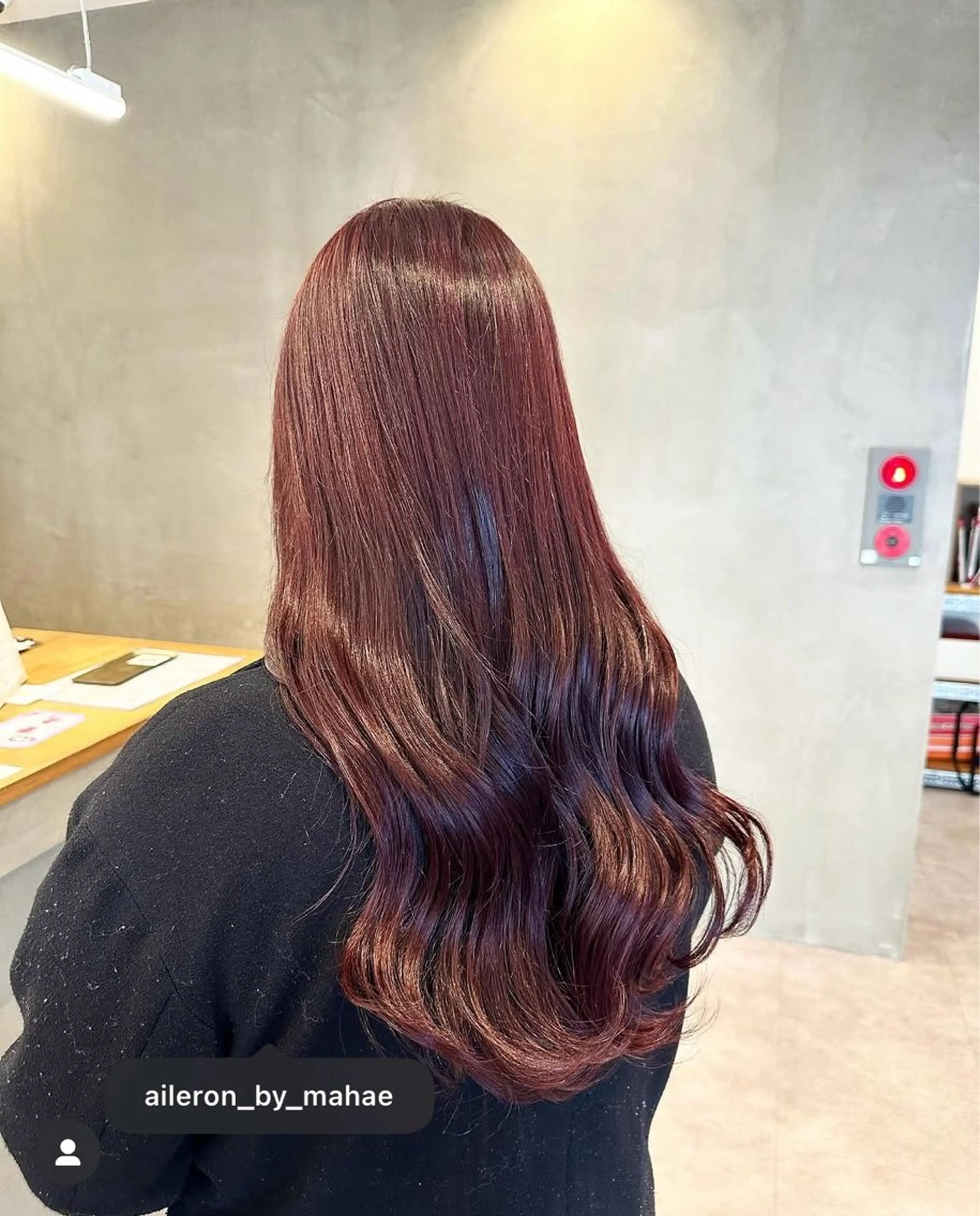 ロング AILERON 神村のヘアスタイル