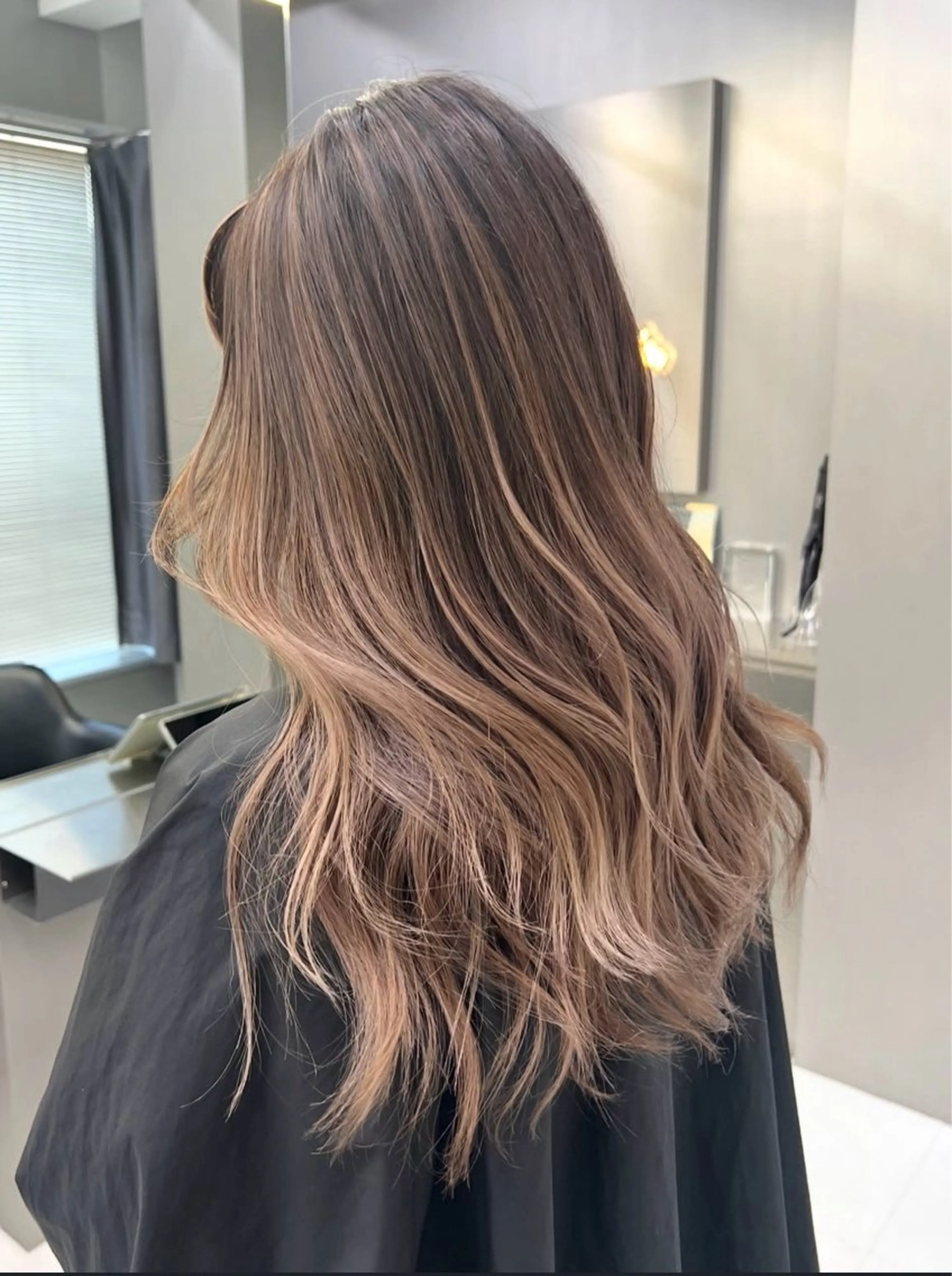 ロング カラー ヘアカラー KIRYU SARAのヘアスタイル