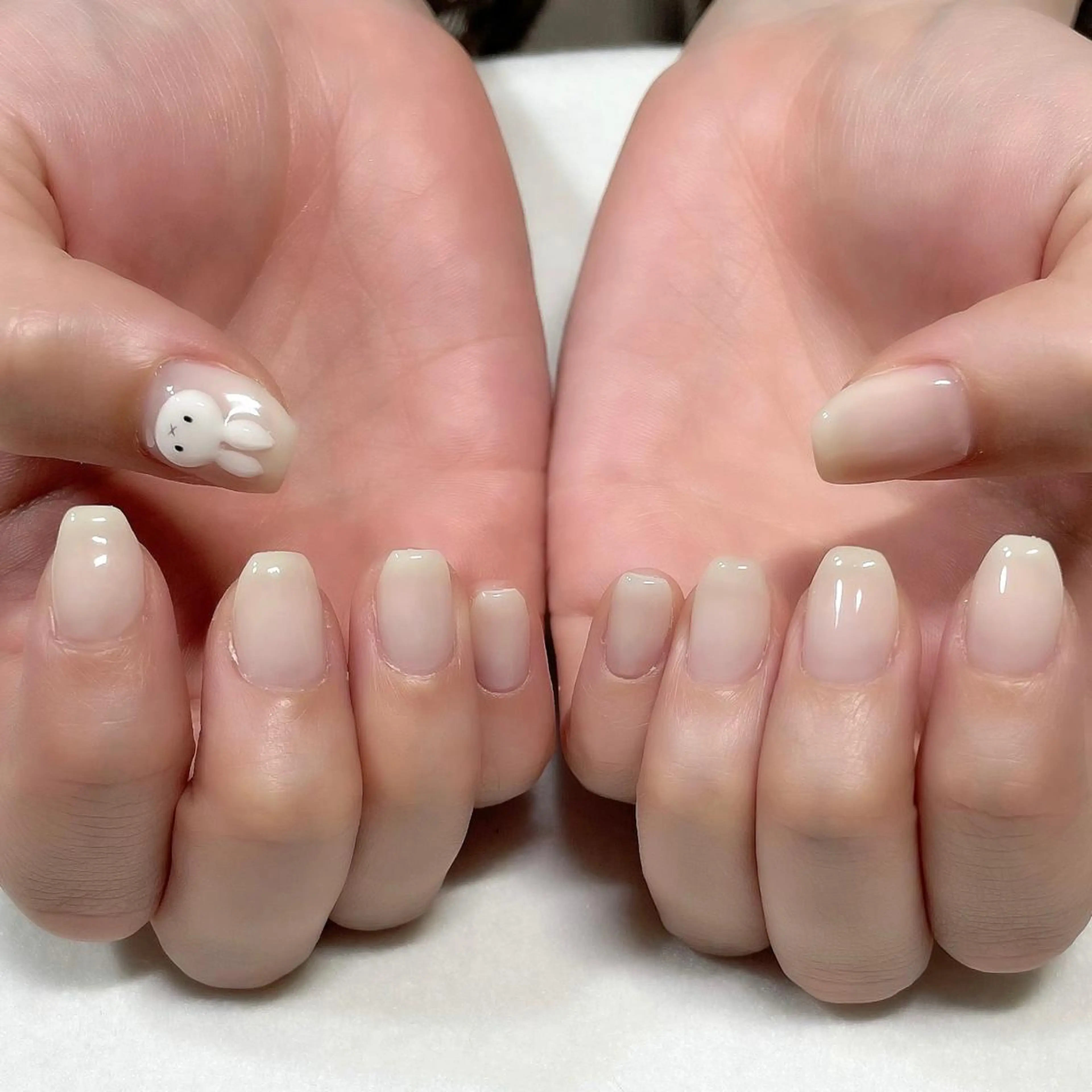 ネイル 東 千夏のネイルデザイン