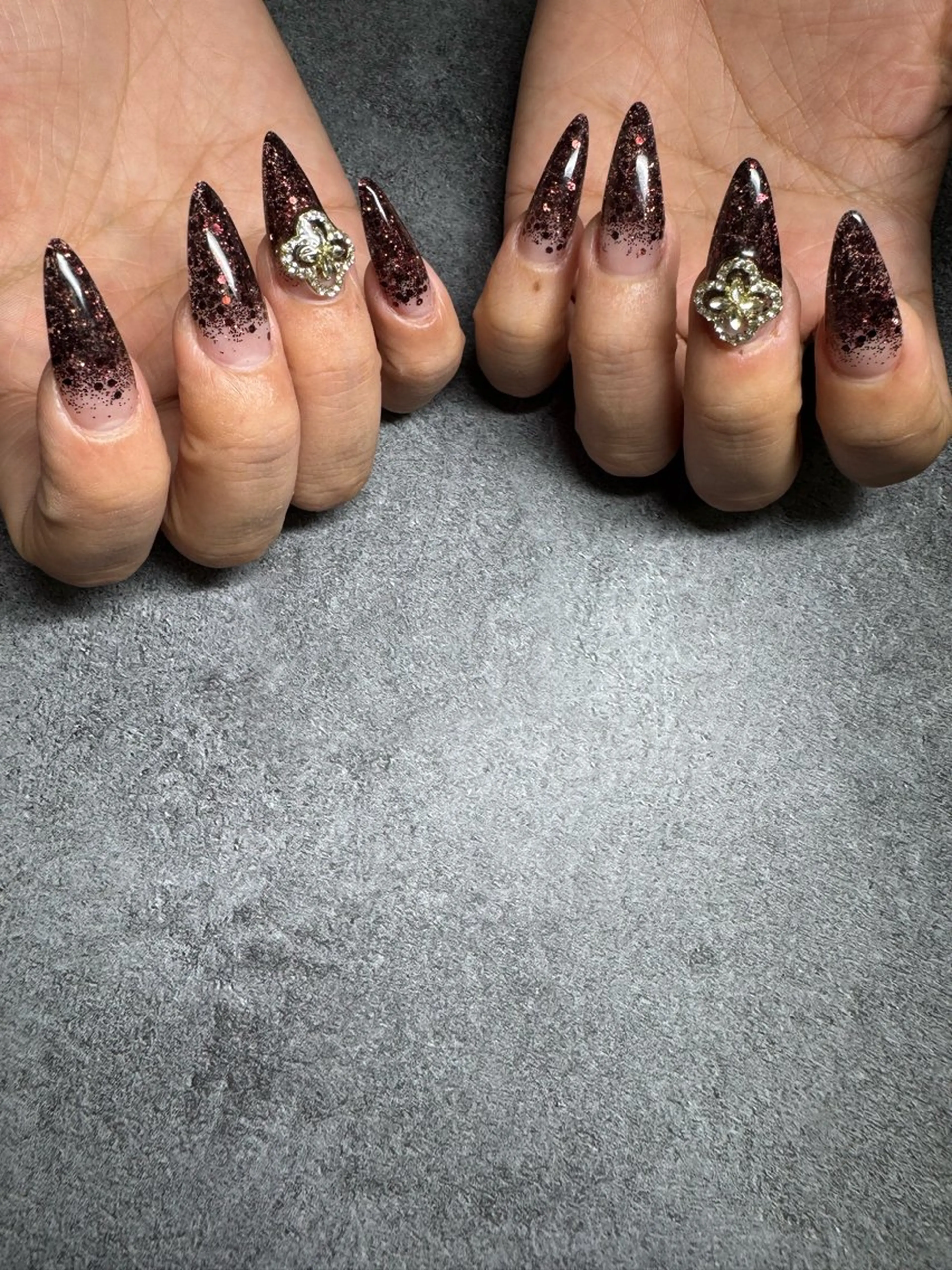 ネイル グラデーション ラメ(グリッター) ラメグラデーション スカルプネイル Nailsalon Luanaのネイルデザイン