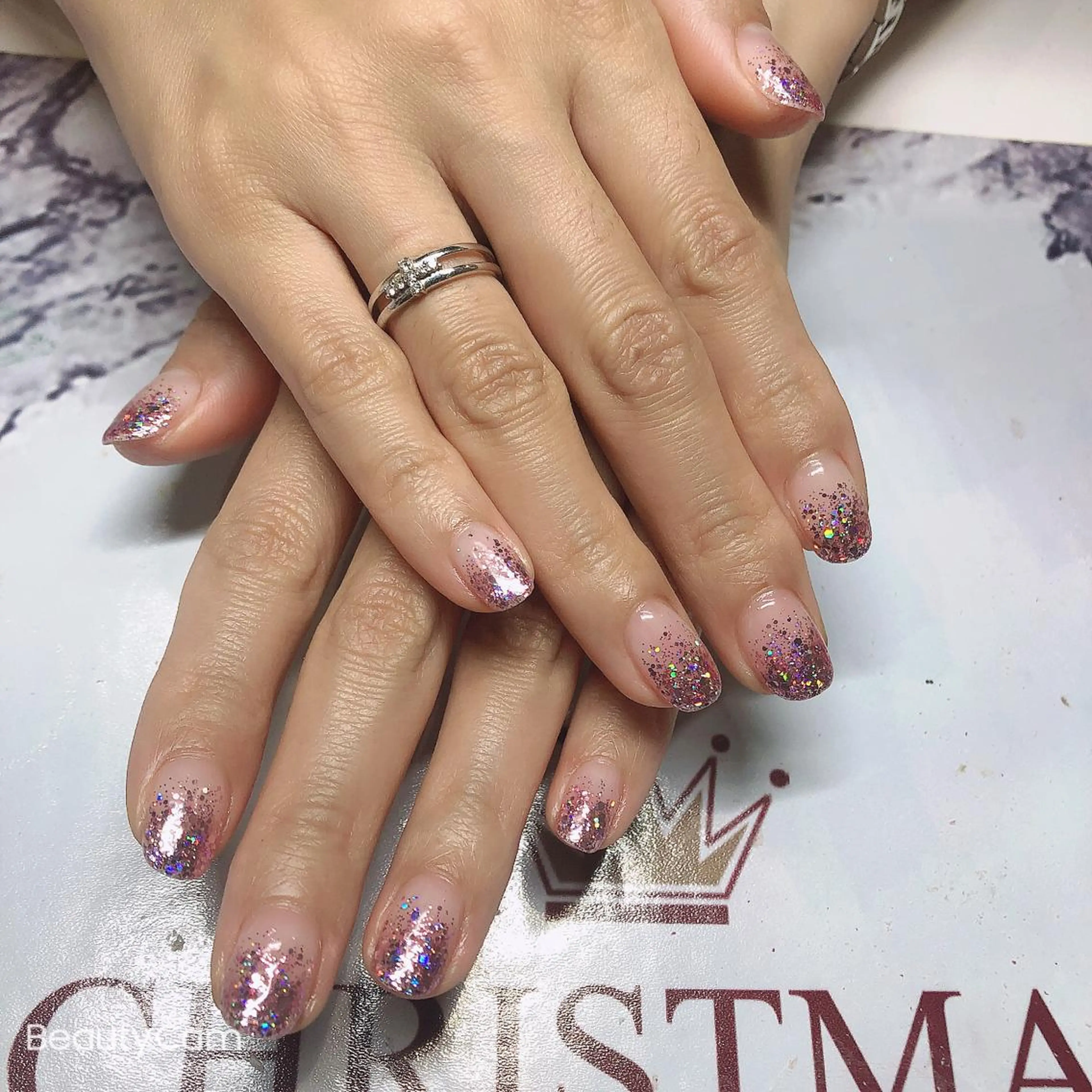 ネイル ガレンドウ 白澤 愛子のネイルデザイン