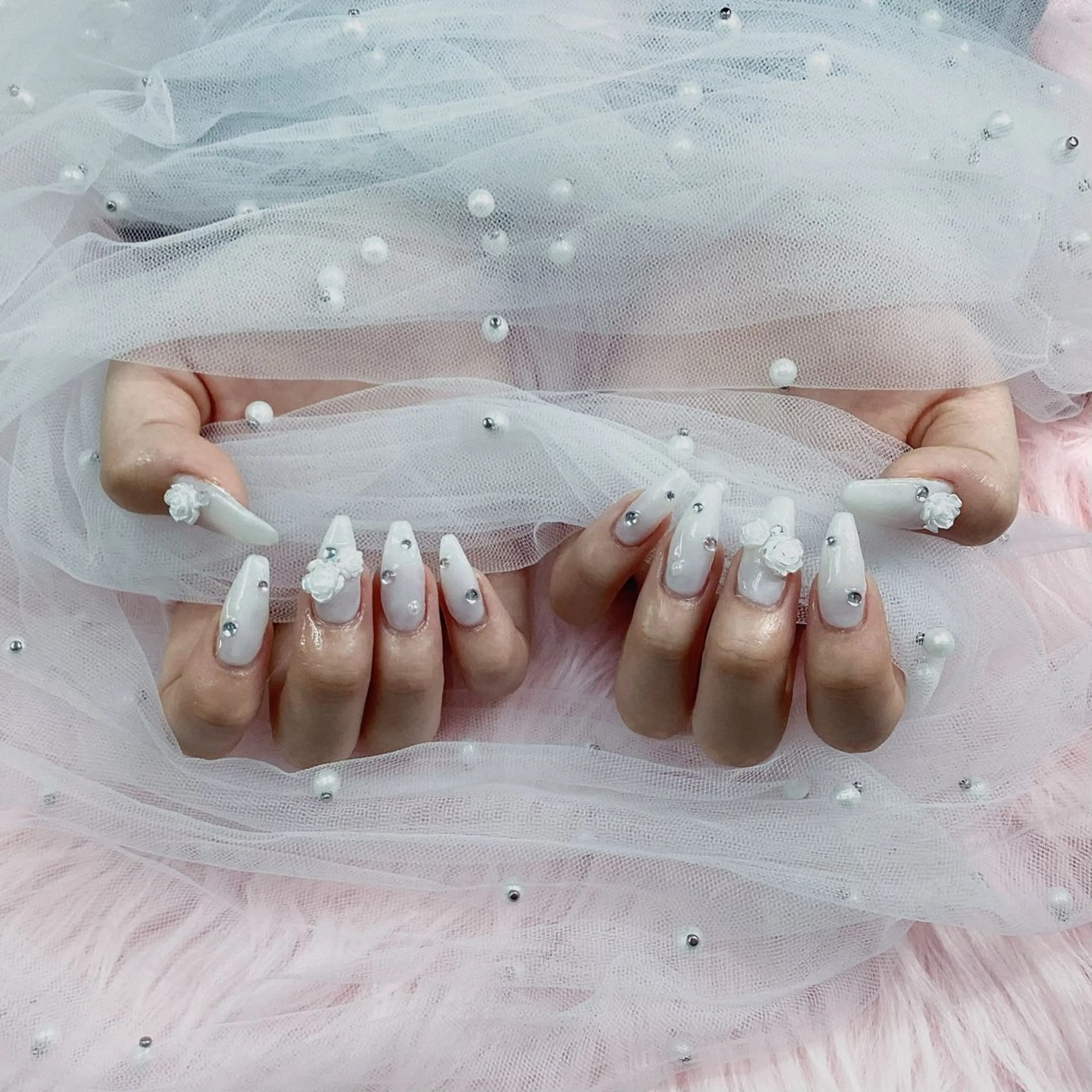 ネイル パーツ全部¥110 サロンミミのネイルデザイン