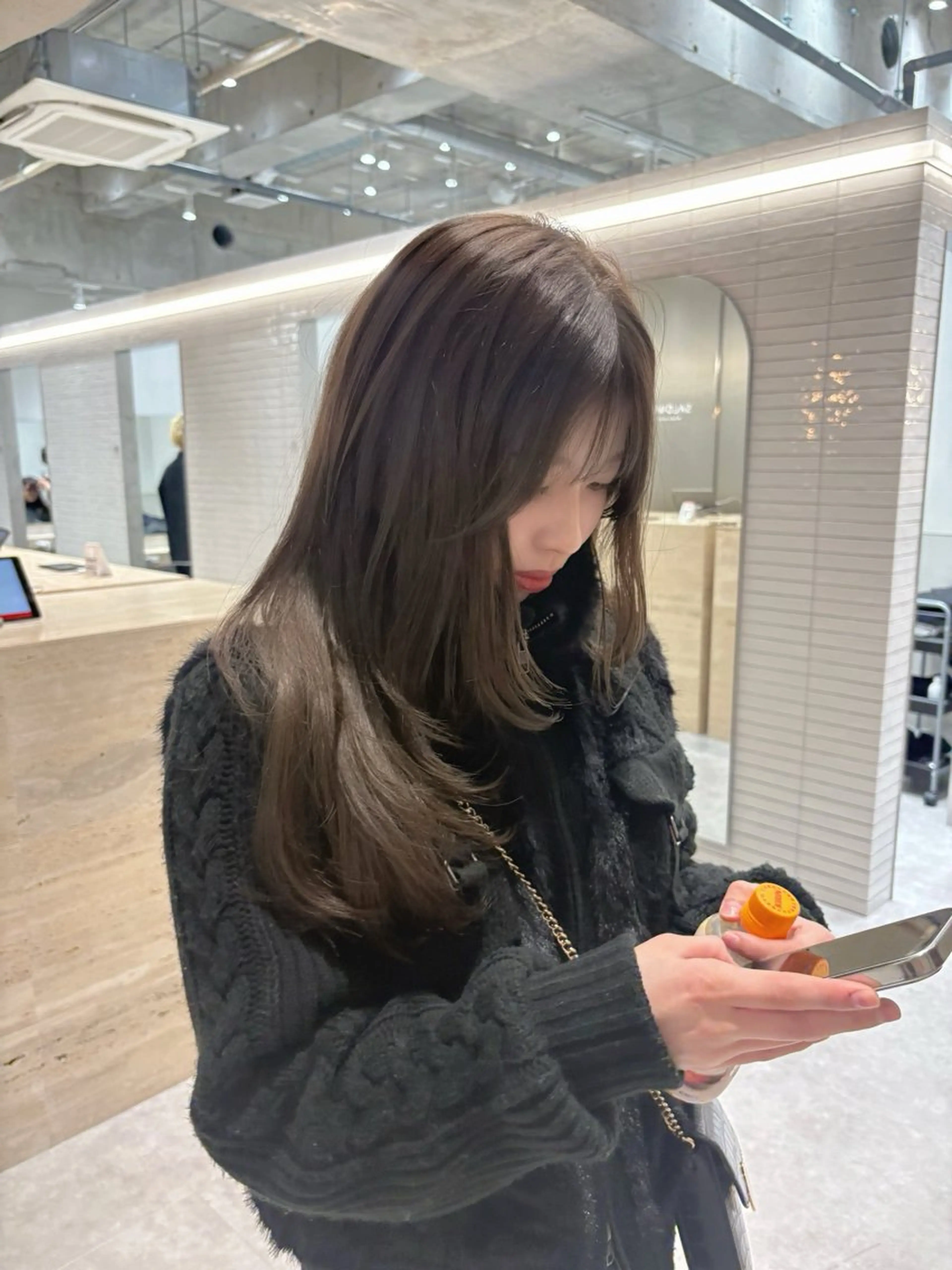 ロング カラー ブリーチ ダブルカラー ブリーチなしカラー カット ヘアカラー トリートメント ナツミ/透明感カラー /酸性縮毛矯正のヘアスタイル