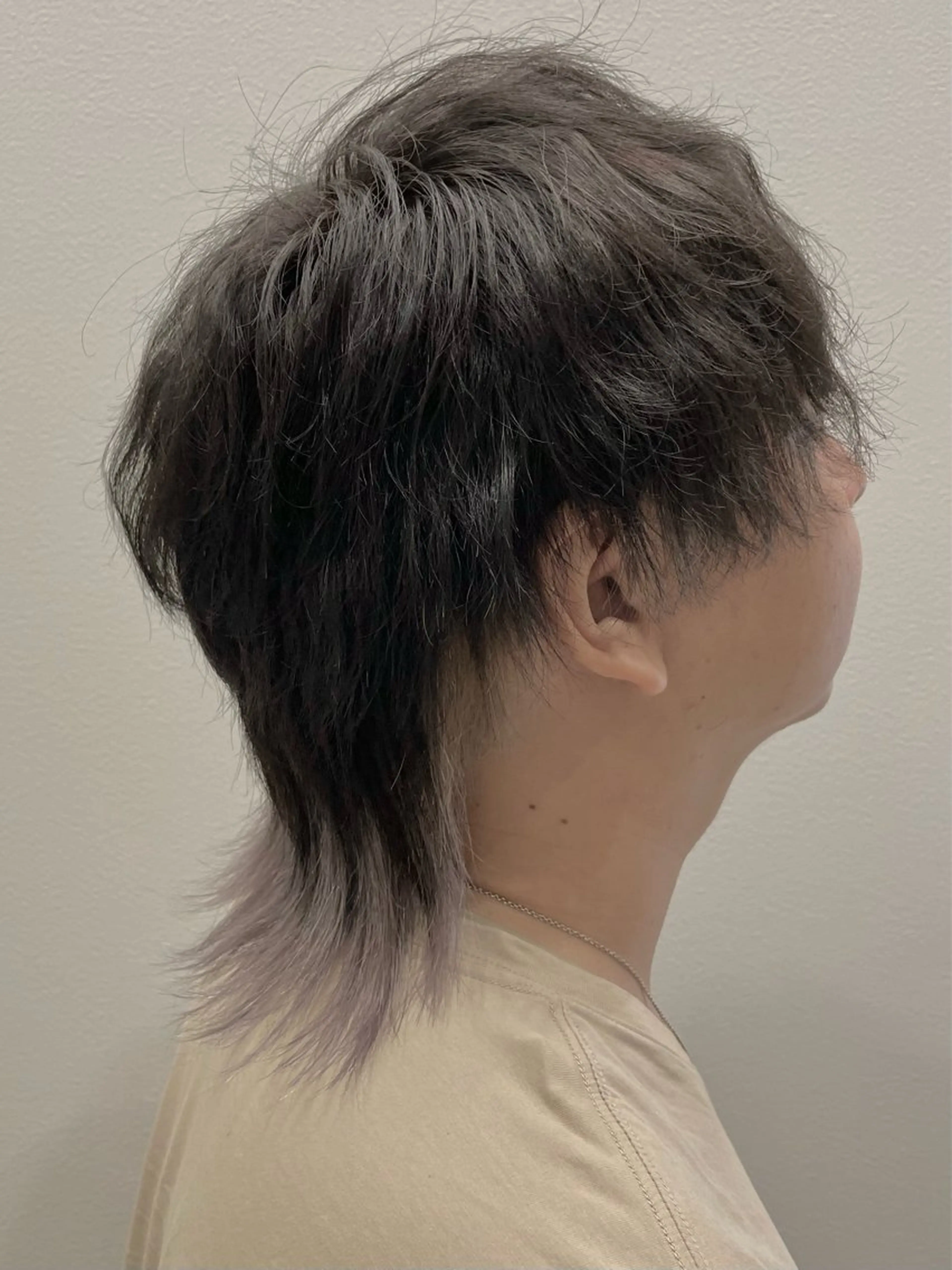 ミディアム カラー メンズ メンズインナーカラー ブルーカラー 透明感カラー デザインカラー イヤリングカラー 佐々木 達也のヘアスタイル