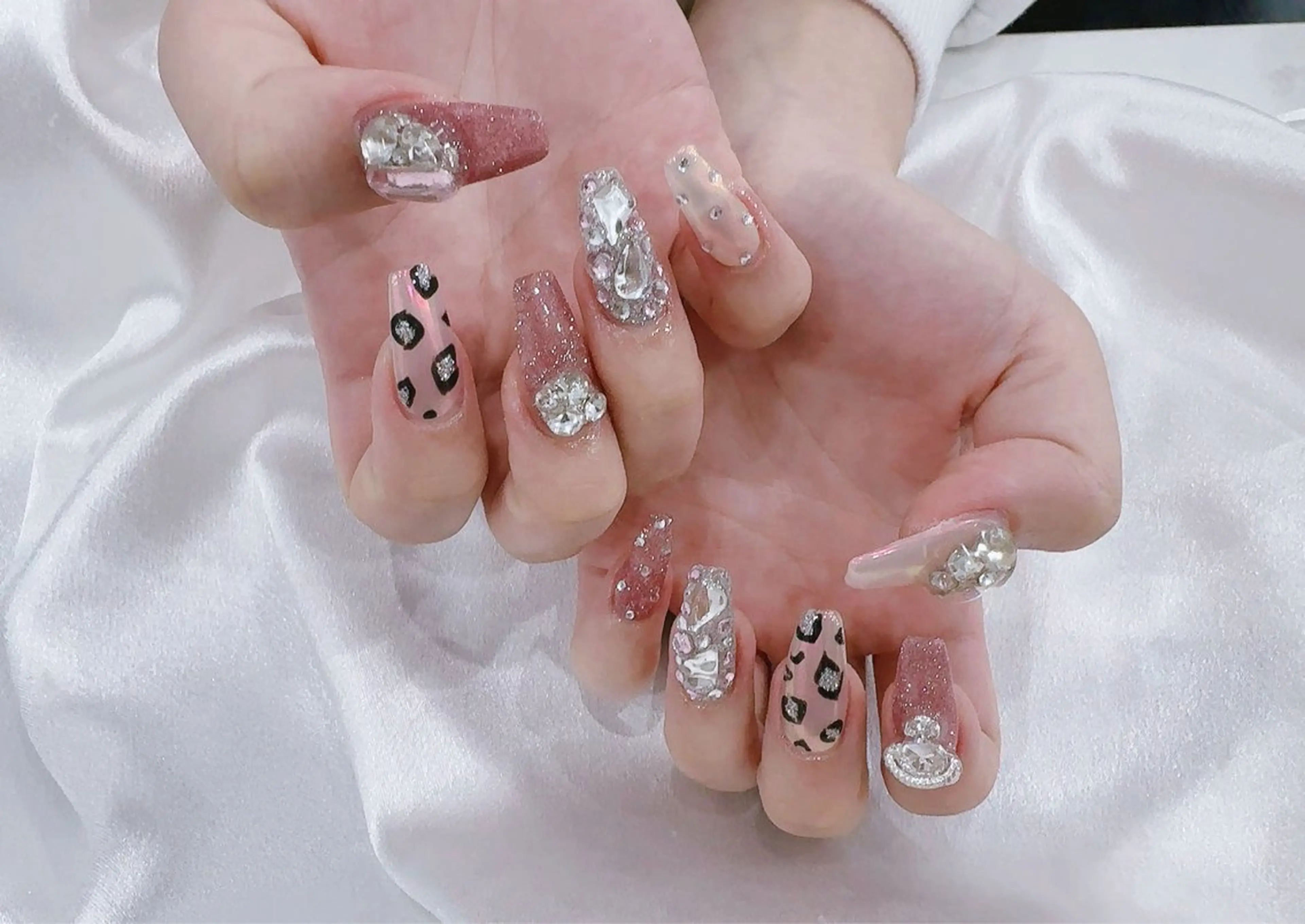 ネイル Sachi Nail上野のネイルデザイン