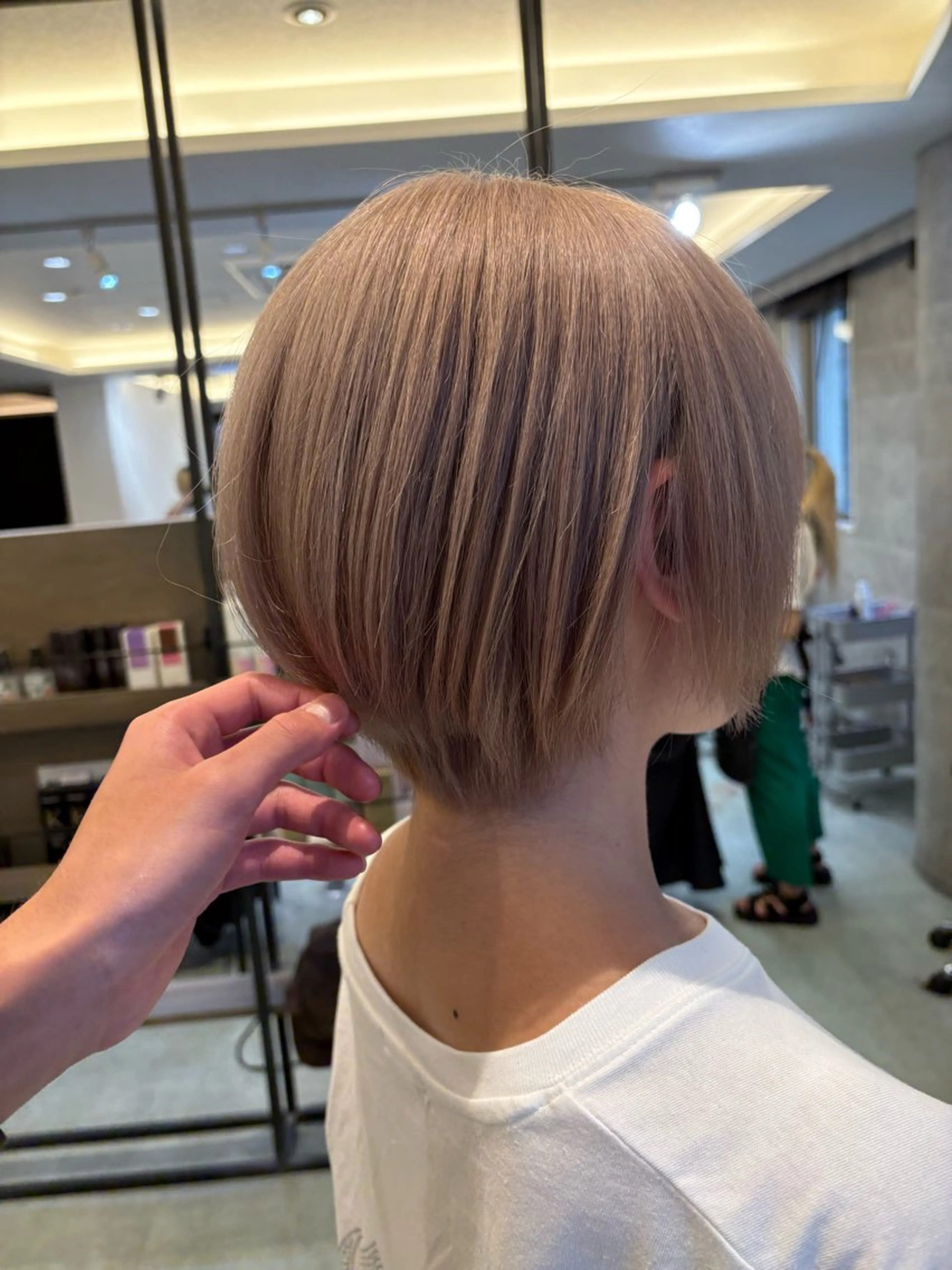 ショート カラー ハイトーンカラー ショートヘア ヘアカラー ケアブリーチ🌟 ♢WATARU♢のヘアスタイル