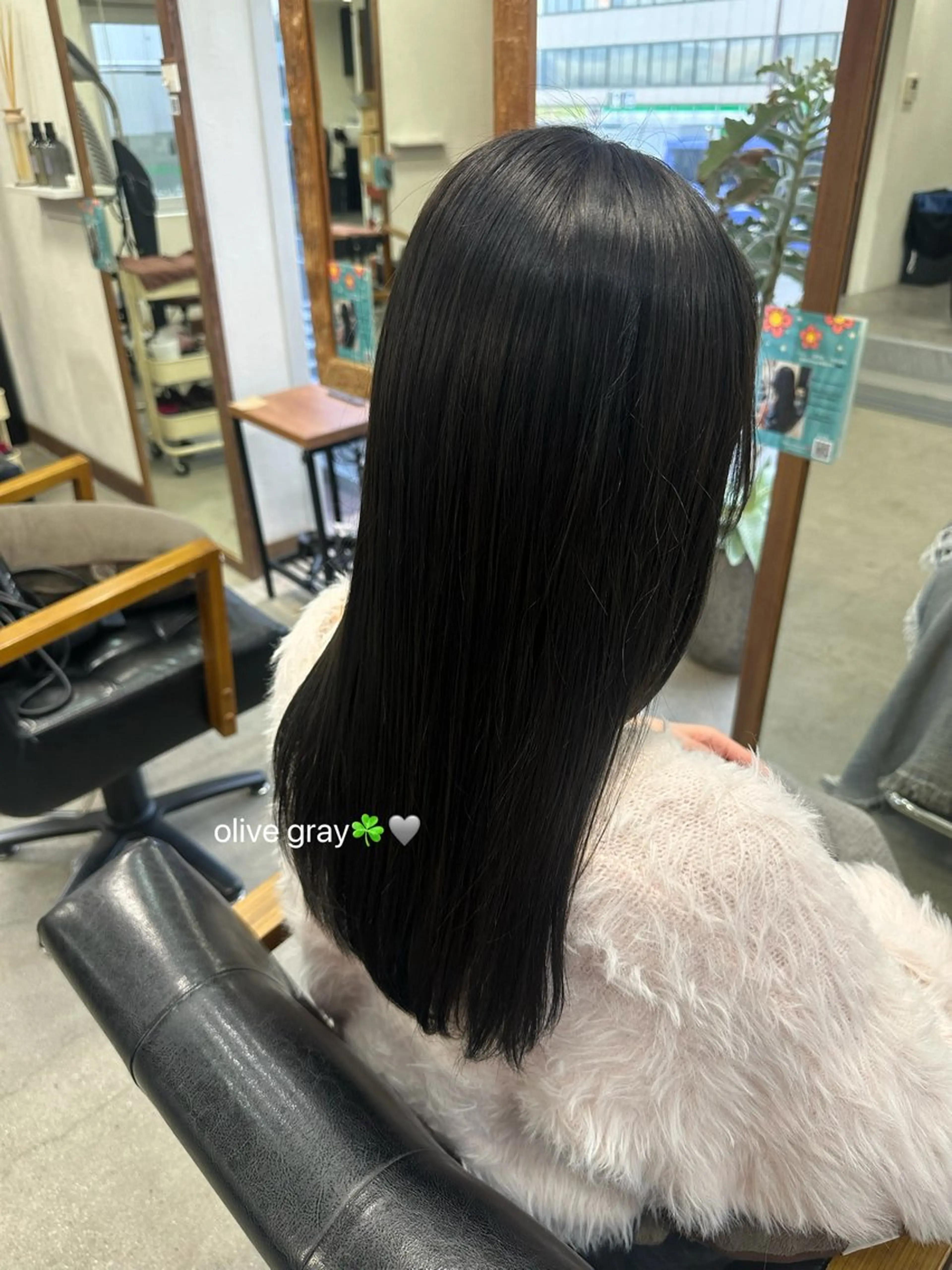 ロング カラー オリーブグレー Nao🌷🌷 モデル様募集中のヘアスタイル