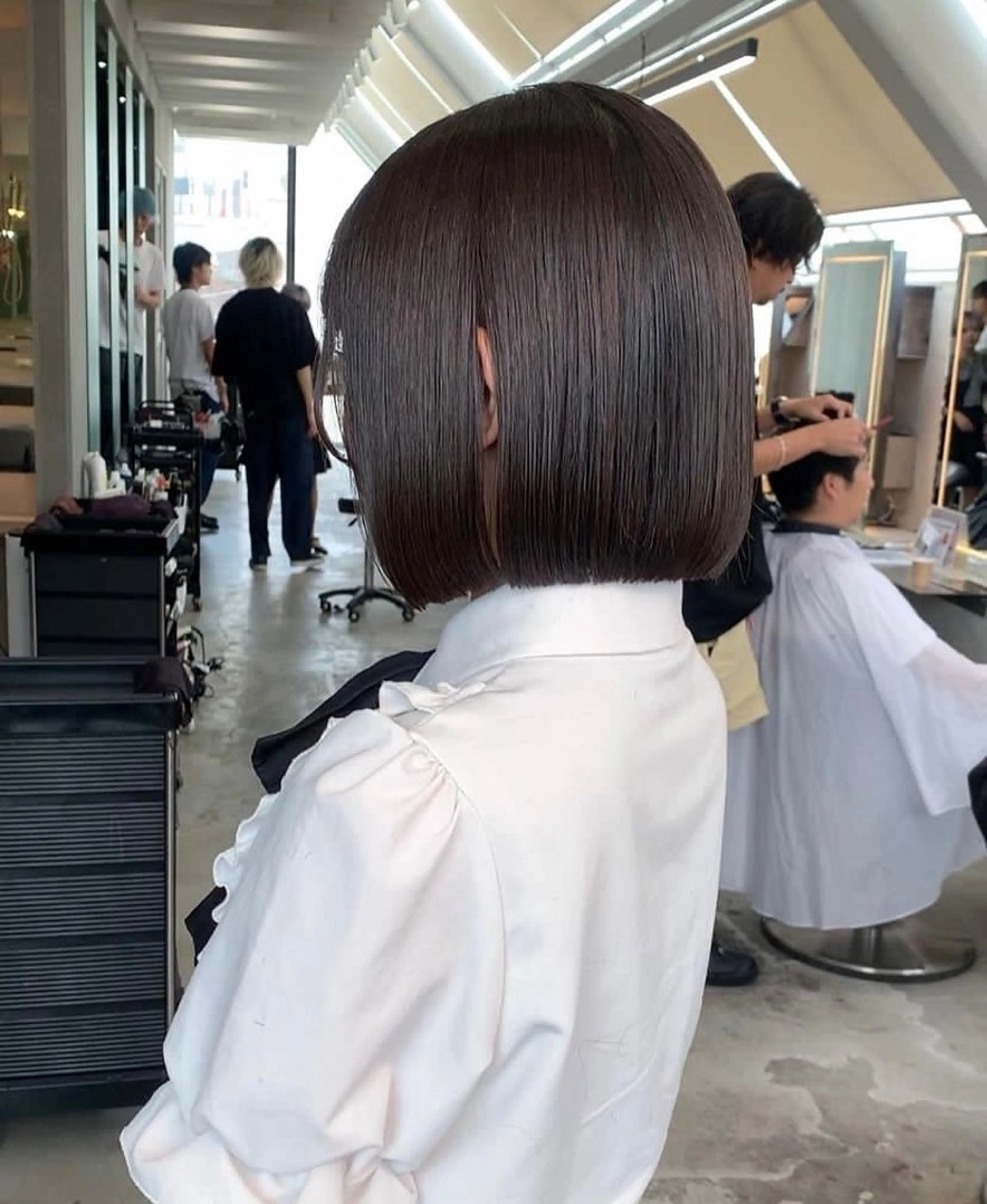 ミディアム ヘアカラー トリートメント 💖ボブ/縮毛矯正 顔周りレイヤー/ユイのヘアスタイル