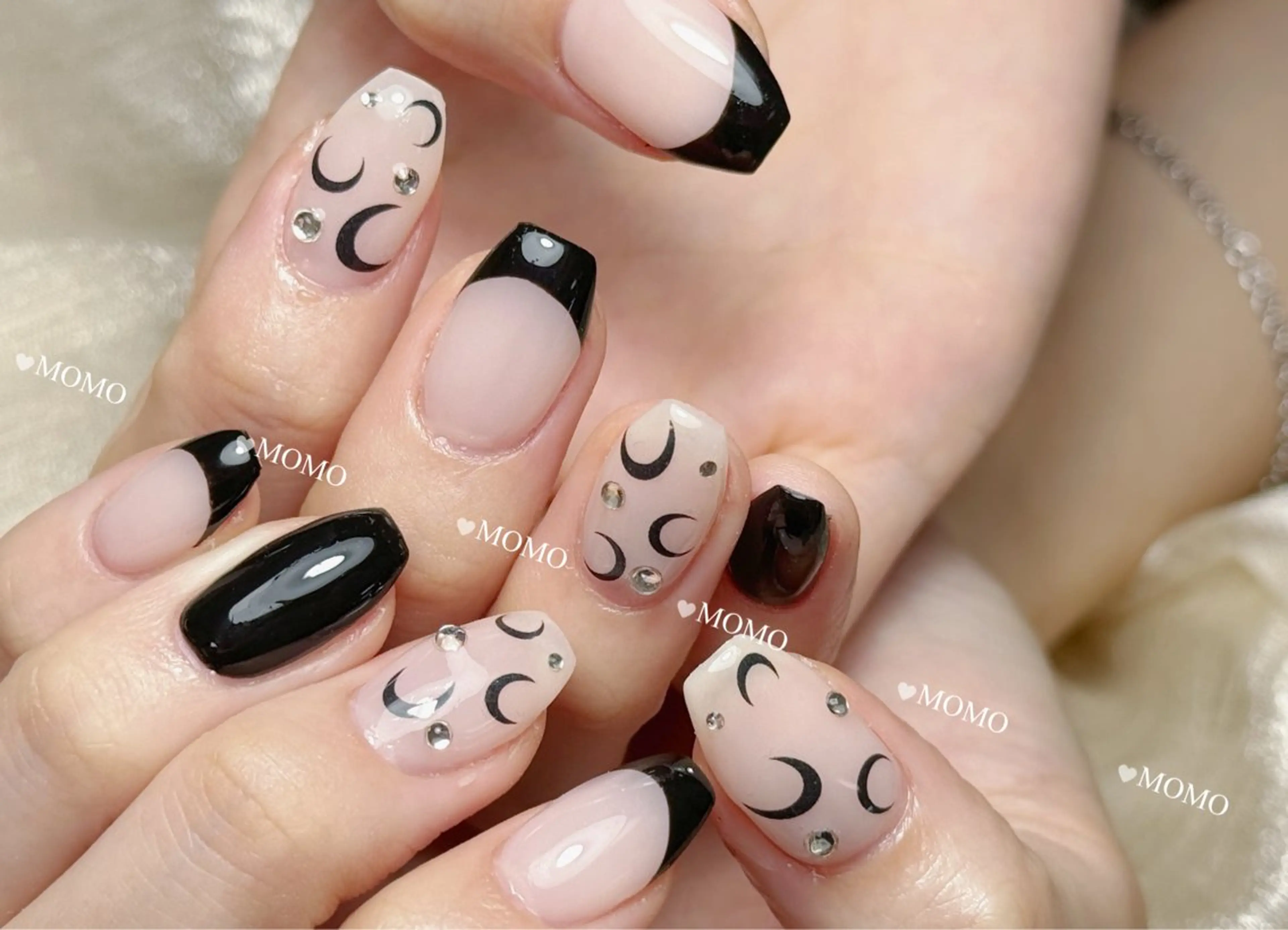 ネイル ニュアンスネイル ワンホンネイル MOMO nail所属・NIITSU YUNAのネイルデザイン