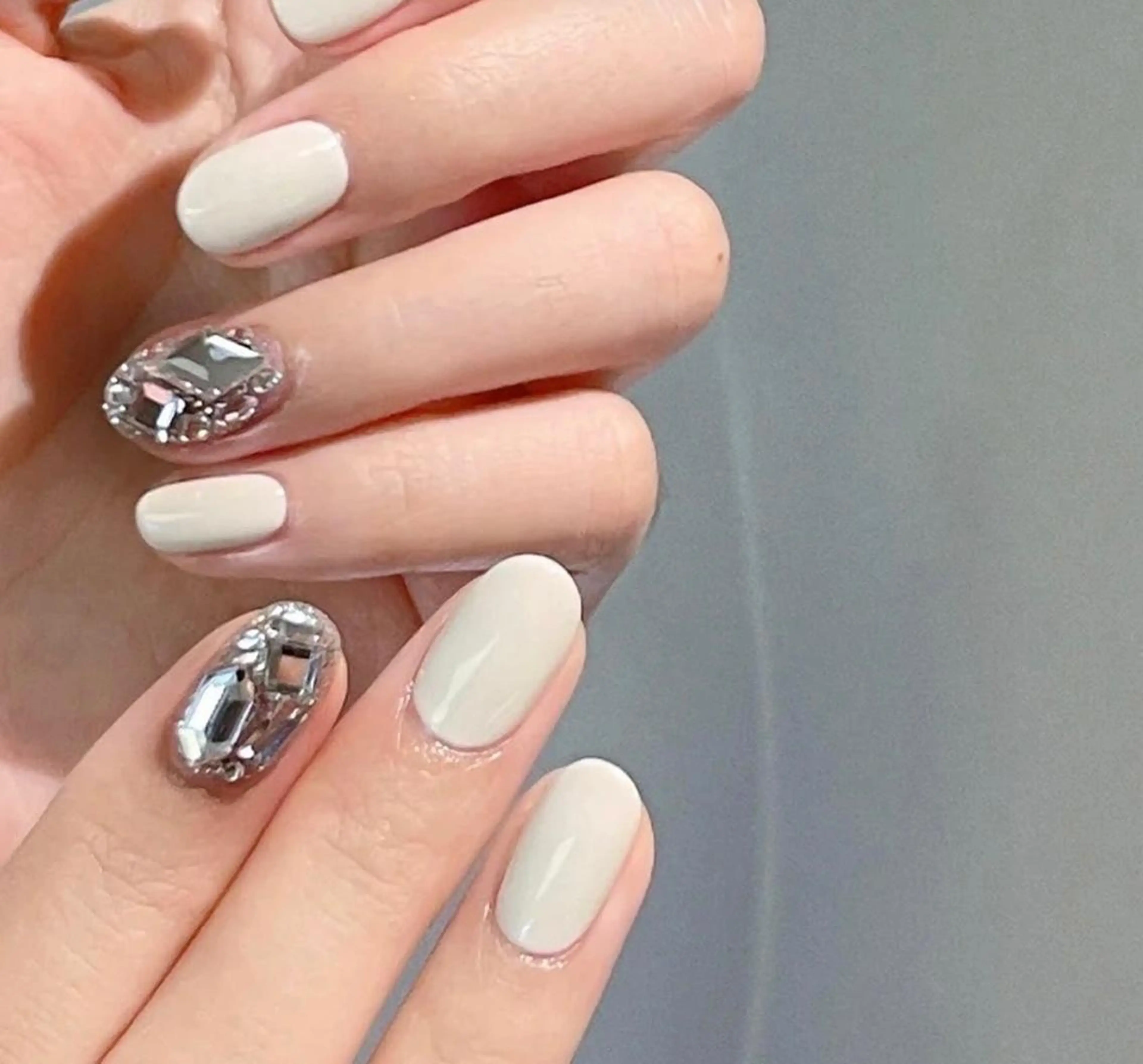 🉐「ハンド」長さだしシンプルアート2本、(持ち込みok)2色まで。(スカルプ、チップ)の写真