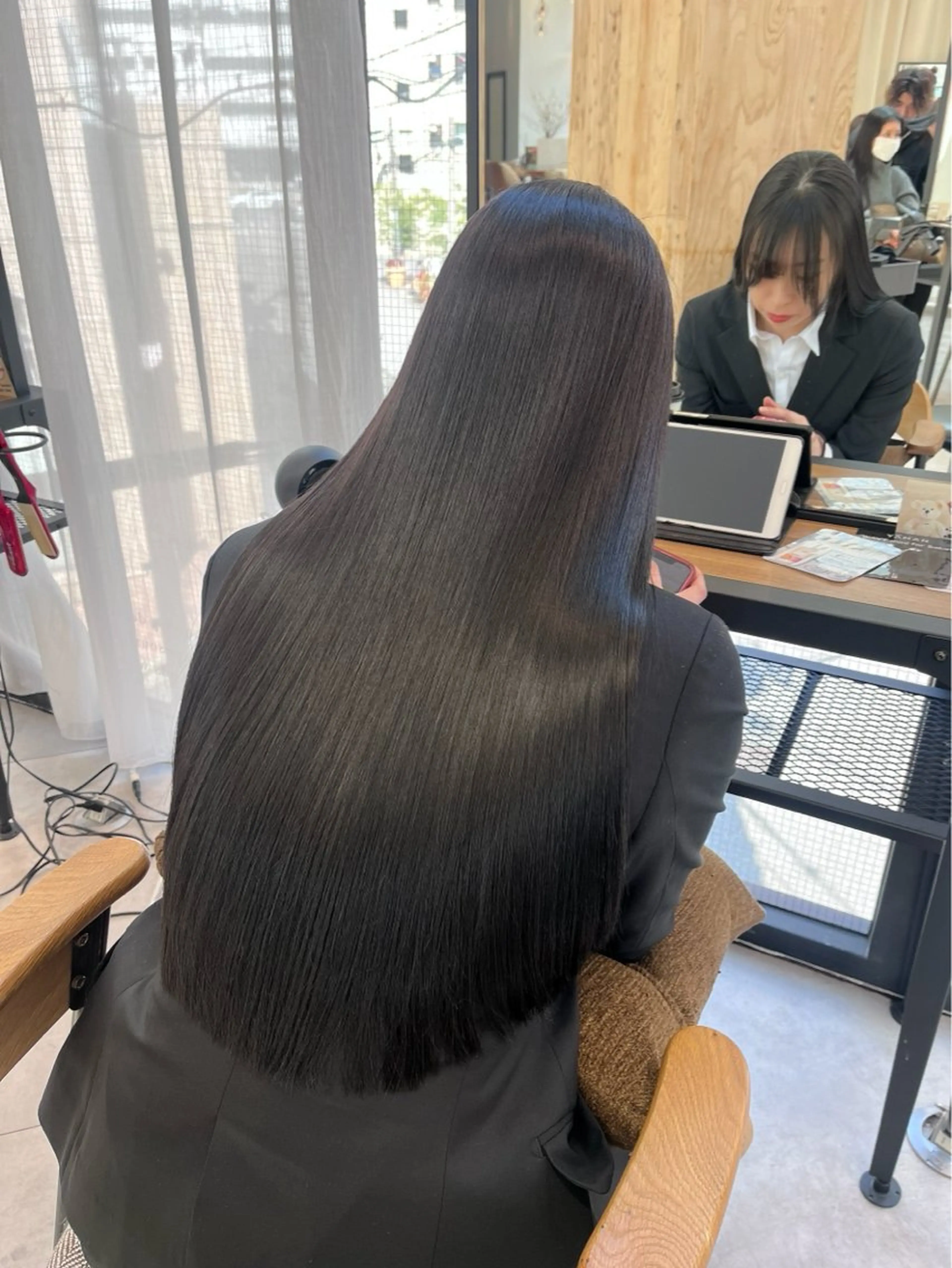 セミロング 堀江 真維のヘアスタイル