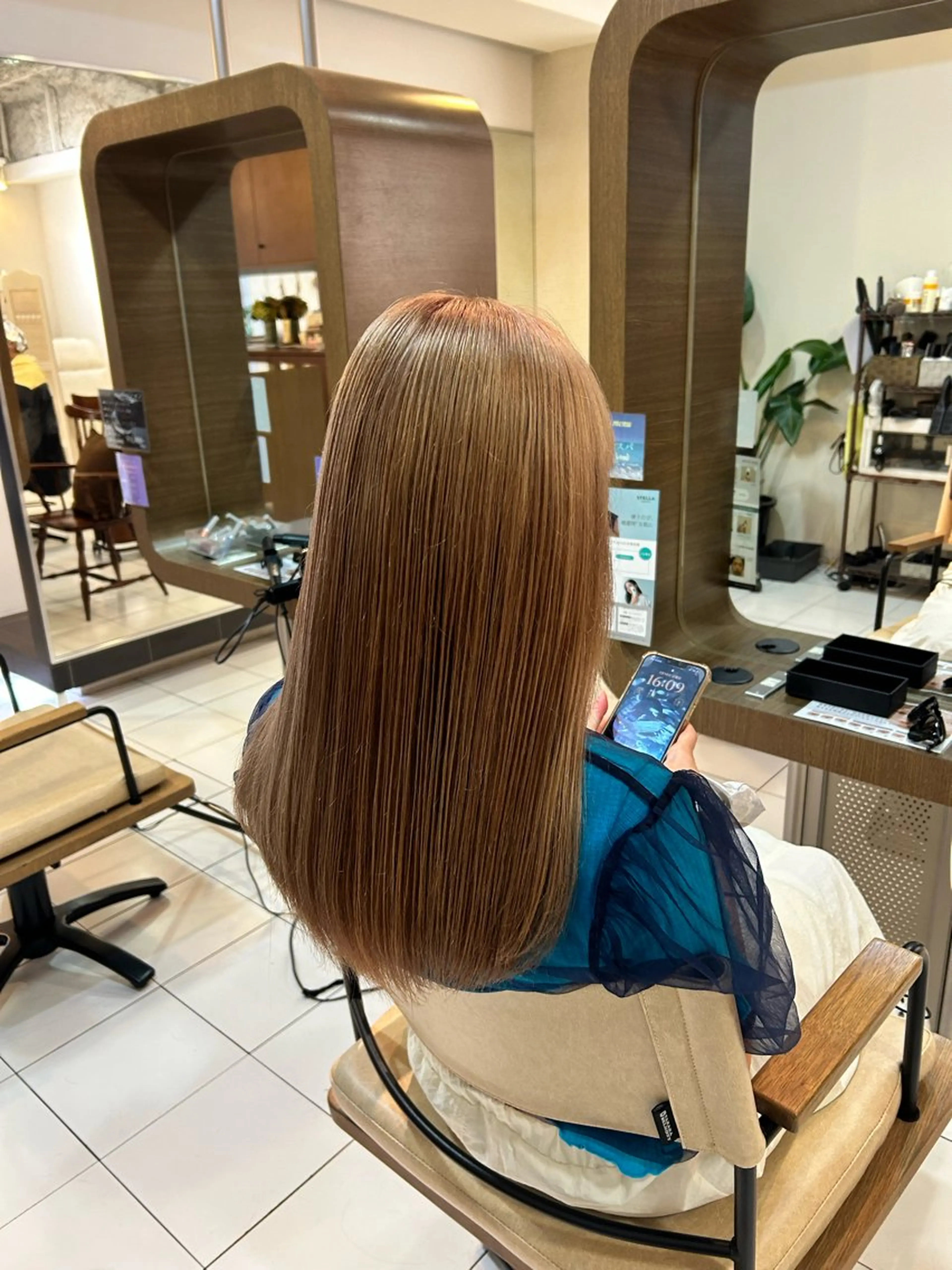 セミロング カラー ブリーチ カット ヘアカラー トリートメント アニメオタク美容師/ miharuのヘアスタイル