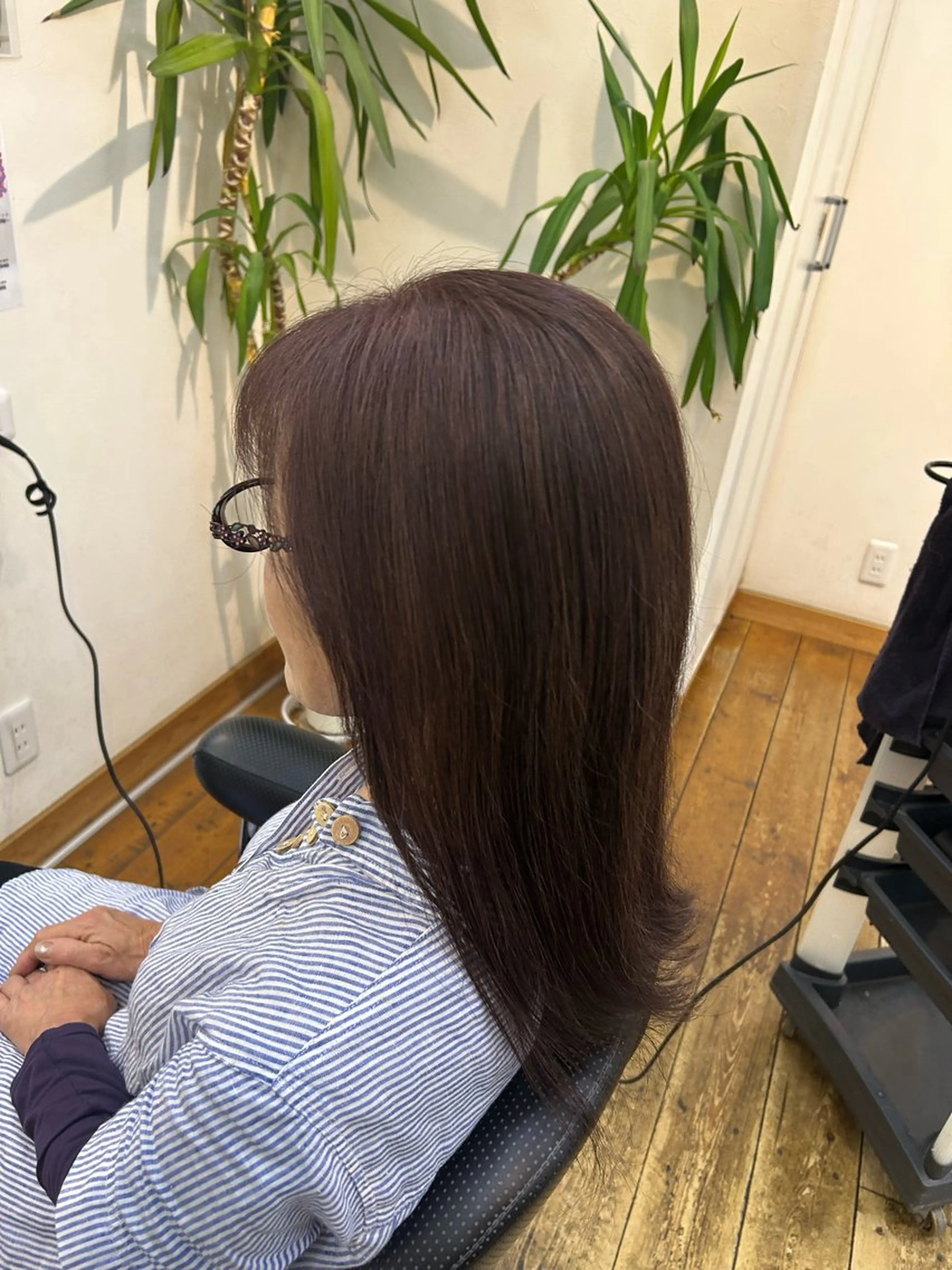 カラー 高野 かおりのヘアスタイル