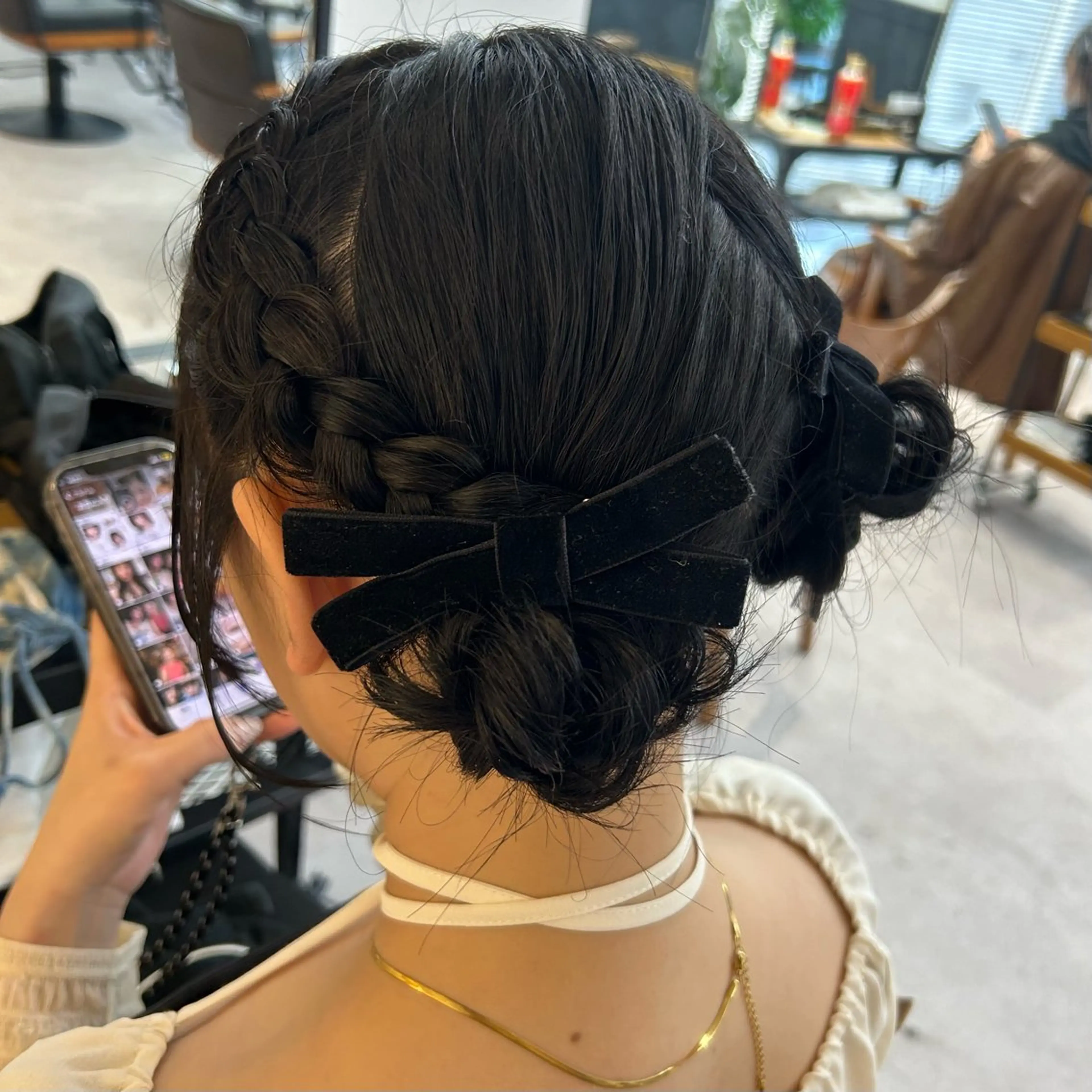 ミディアム ヘアアレンジ ヘアセット 🎀オタク美容師艶髪 カラーERINA🎀のヘアスタイル