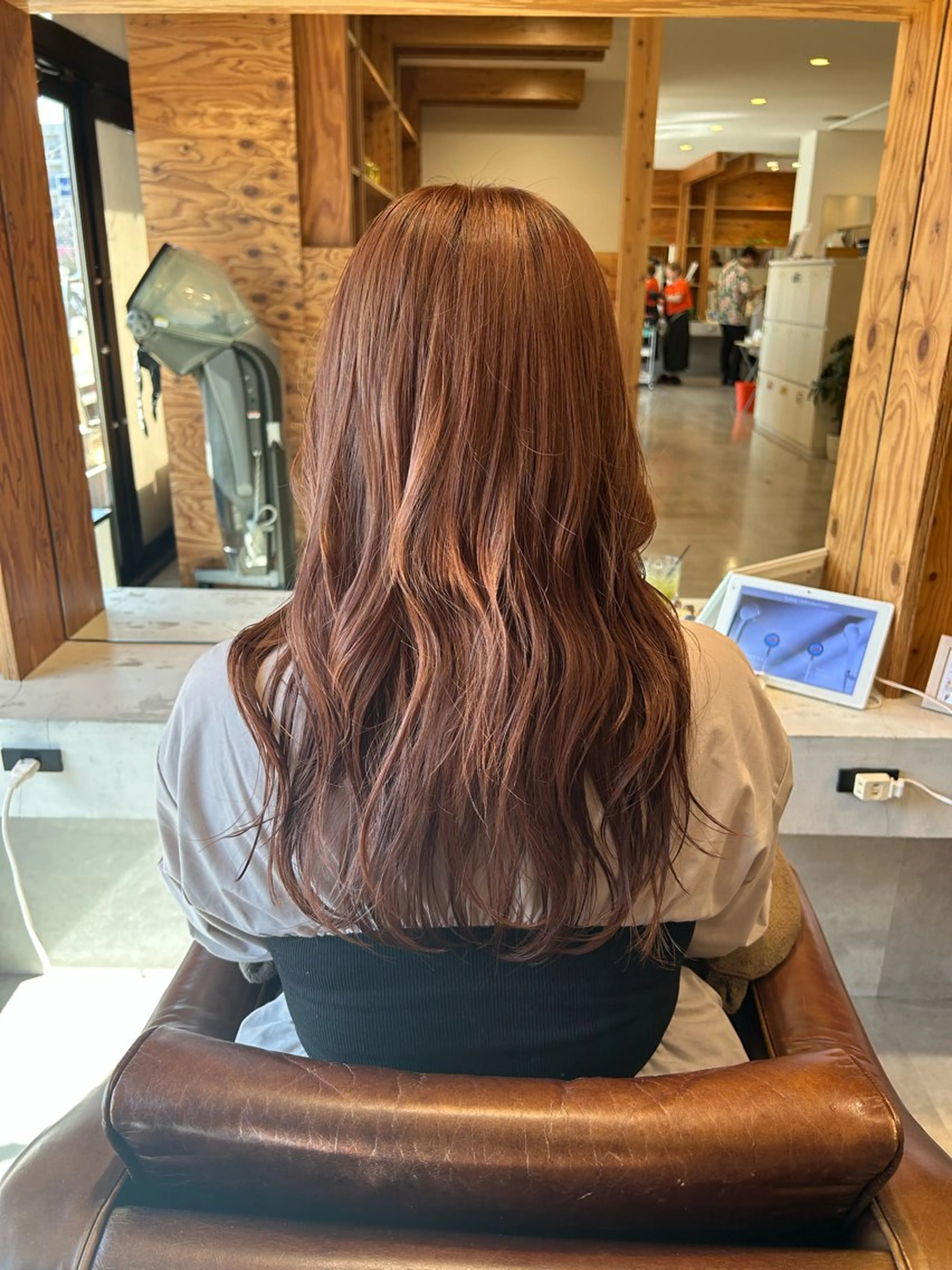 ロング レイヤーカット adorable 樋口円のヘアスタイル