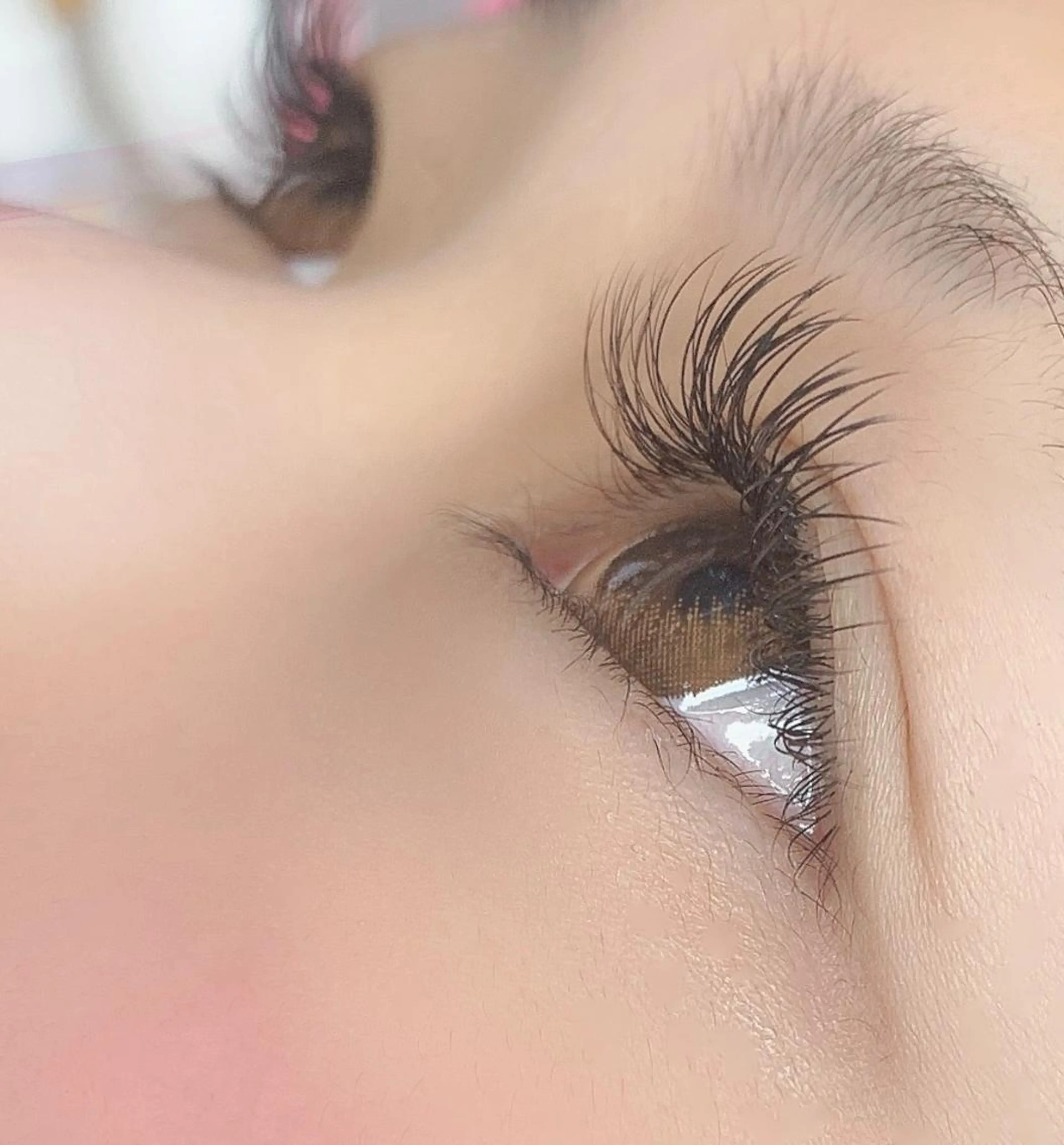 マツエク・マツパ 中野 里咲のヘアスタイル