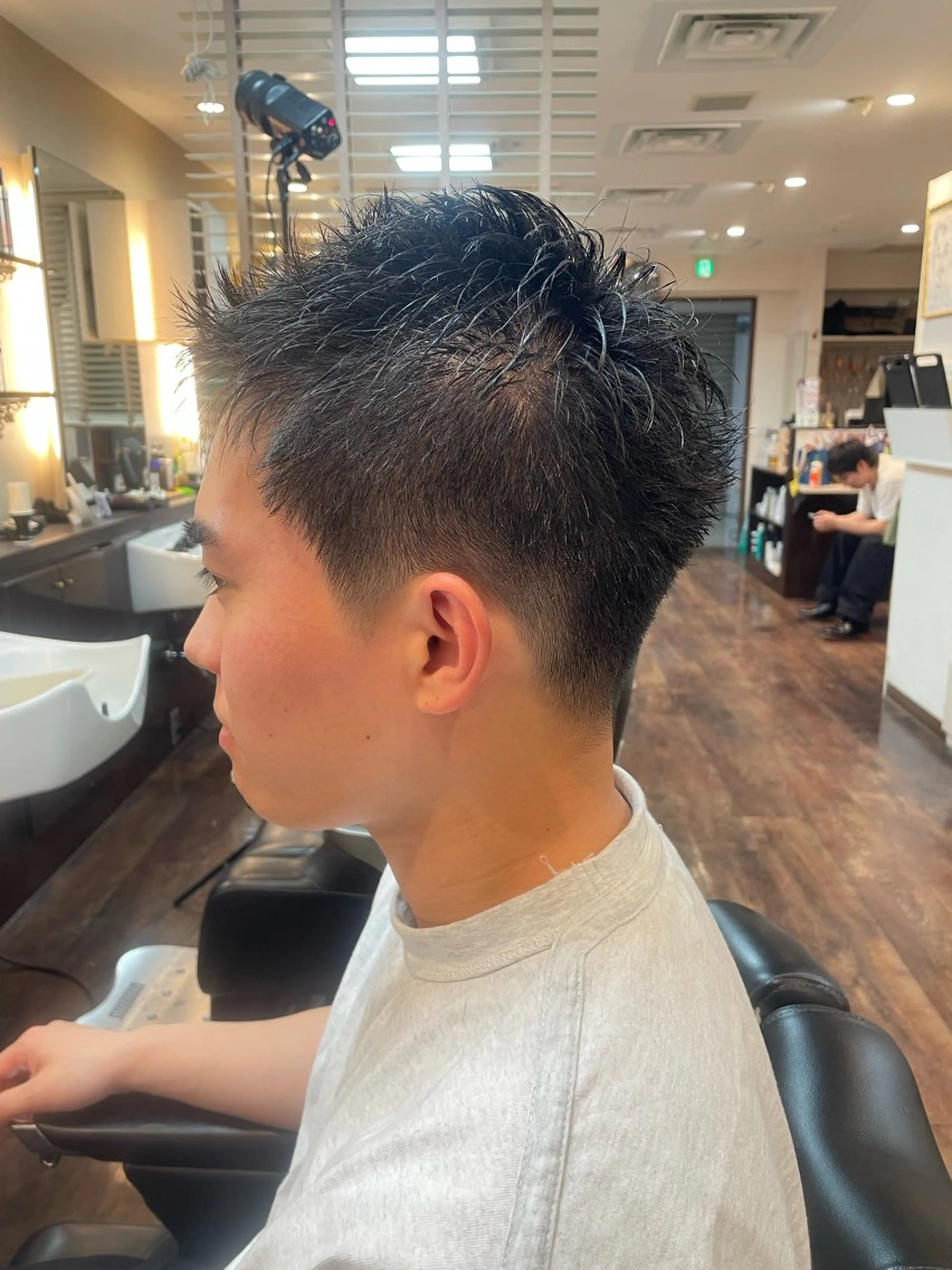 ショート メンズ 刈り上げ ZANGIRI 根本のヘアスタイル